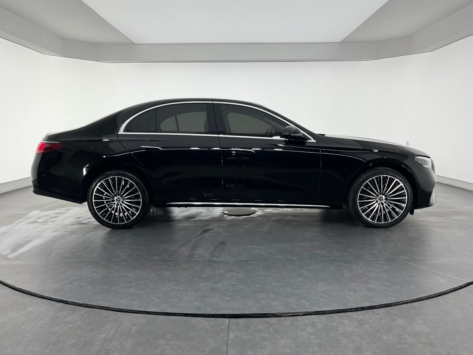 Mercedes-Benz E Serisi E 220 d Edition 1 Exclusive 4Matic - 2023 - Detay