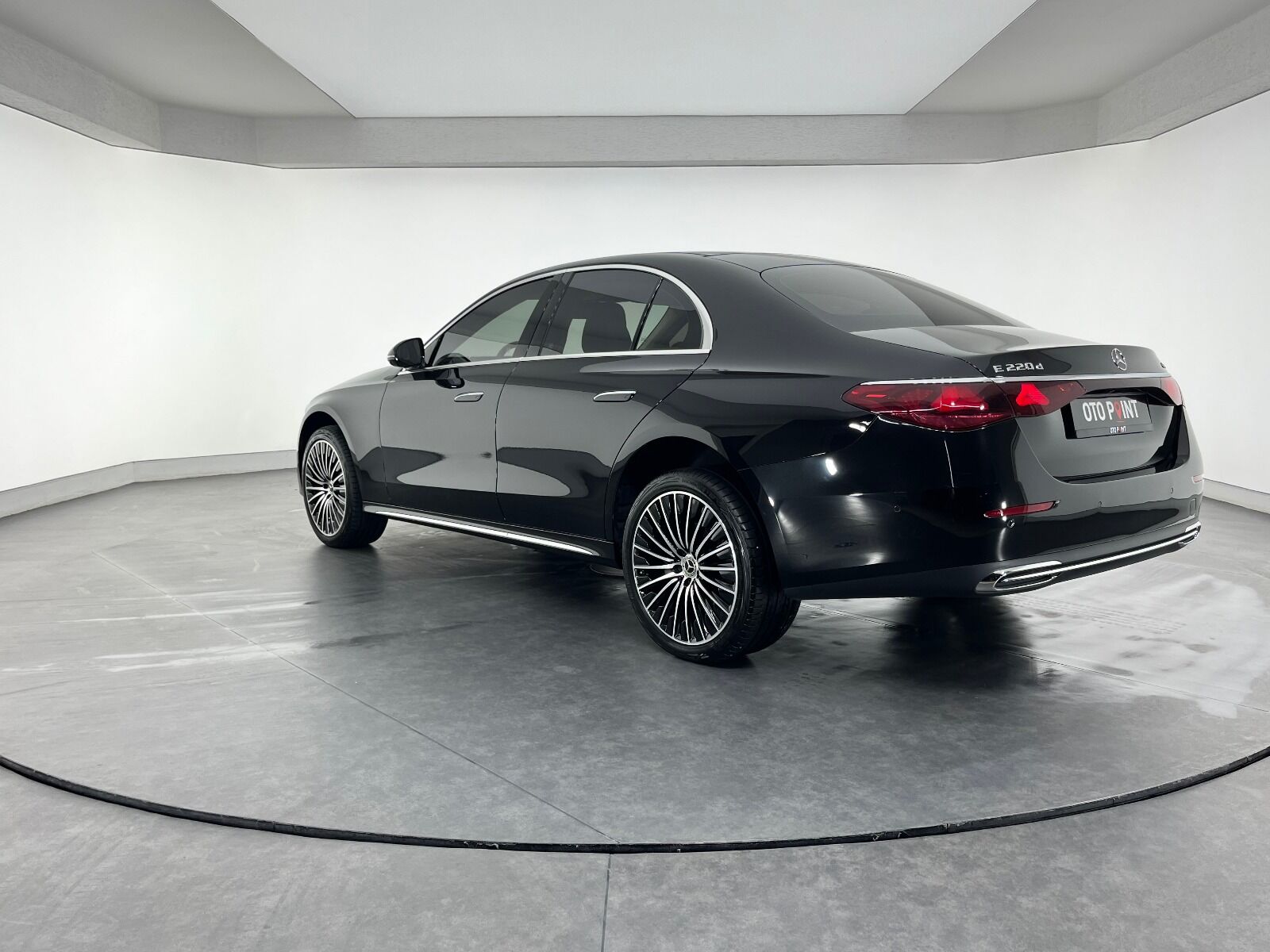 Mercedes-Benz E Serisi E 220 d Edition 1 Exclusive 4Matic - 2023 - Detay
