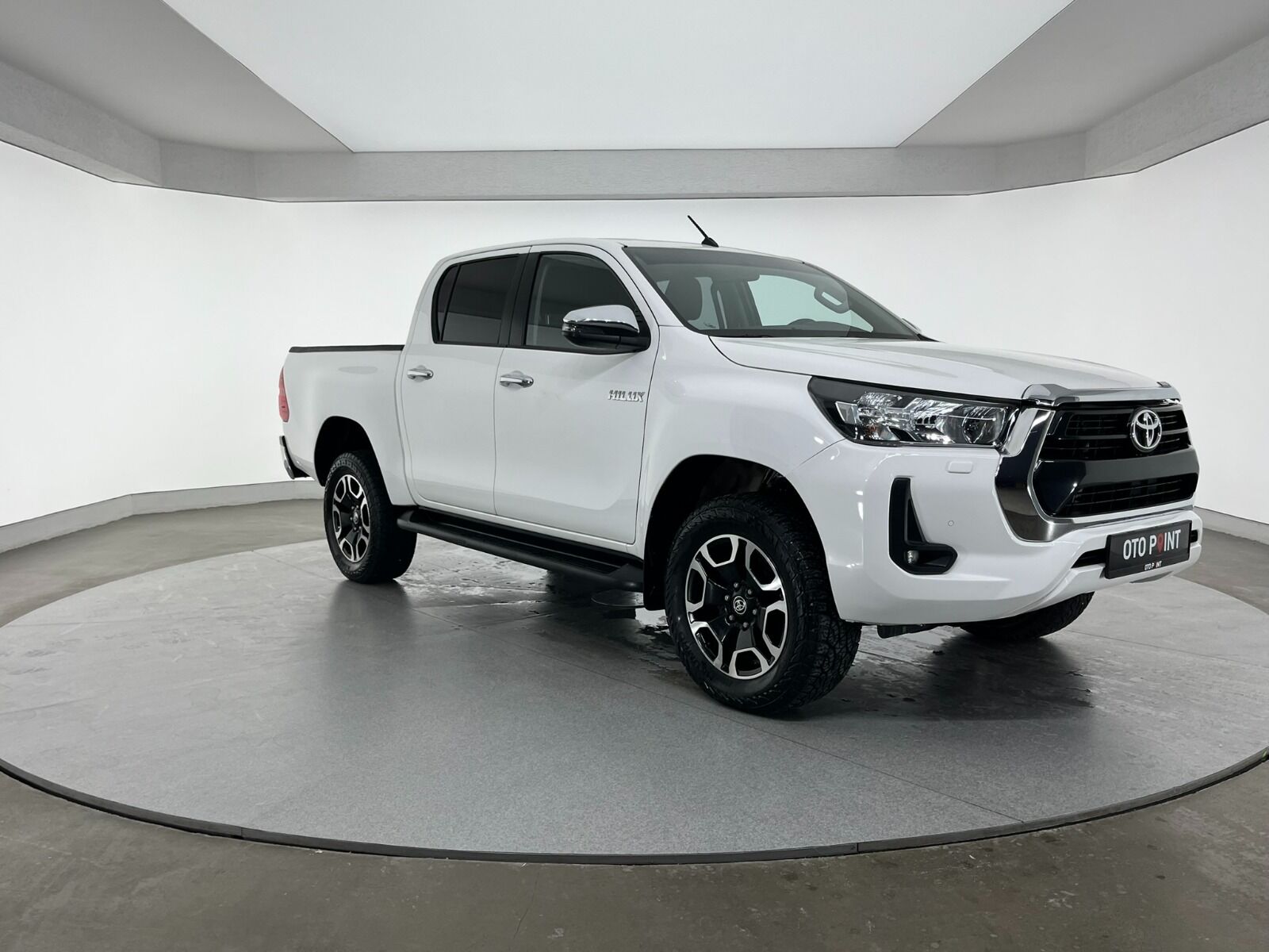 Toyota Hilux Hi-Lux 2.4 D-4D 4x2 Adventure - 2021 - Detay