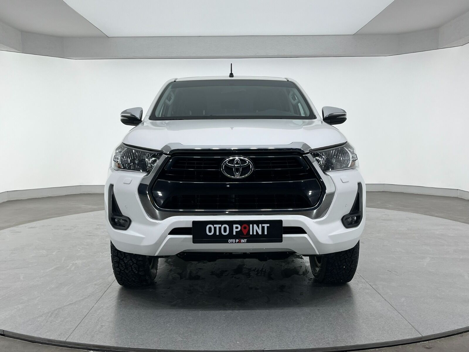 Toyota Hilux Hi-Lux 2.4 D-4D 4x2 Adventure - 2021