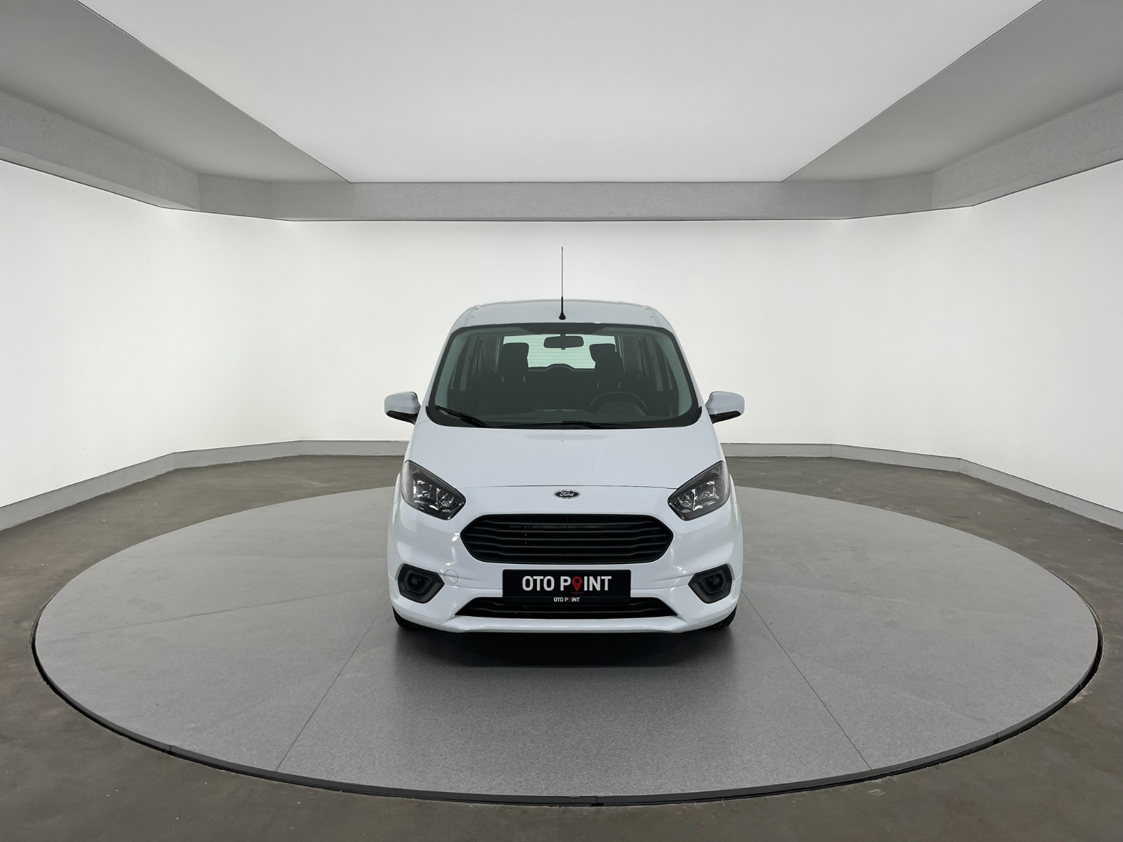 Ford Tourneo Courier Kombi 1.5 TDCI Deluxe - 2023