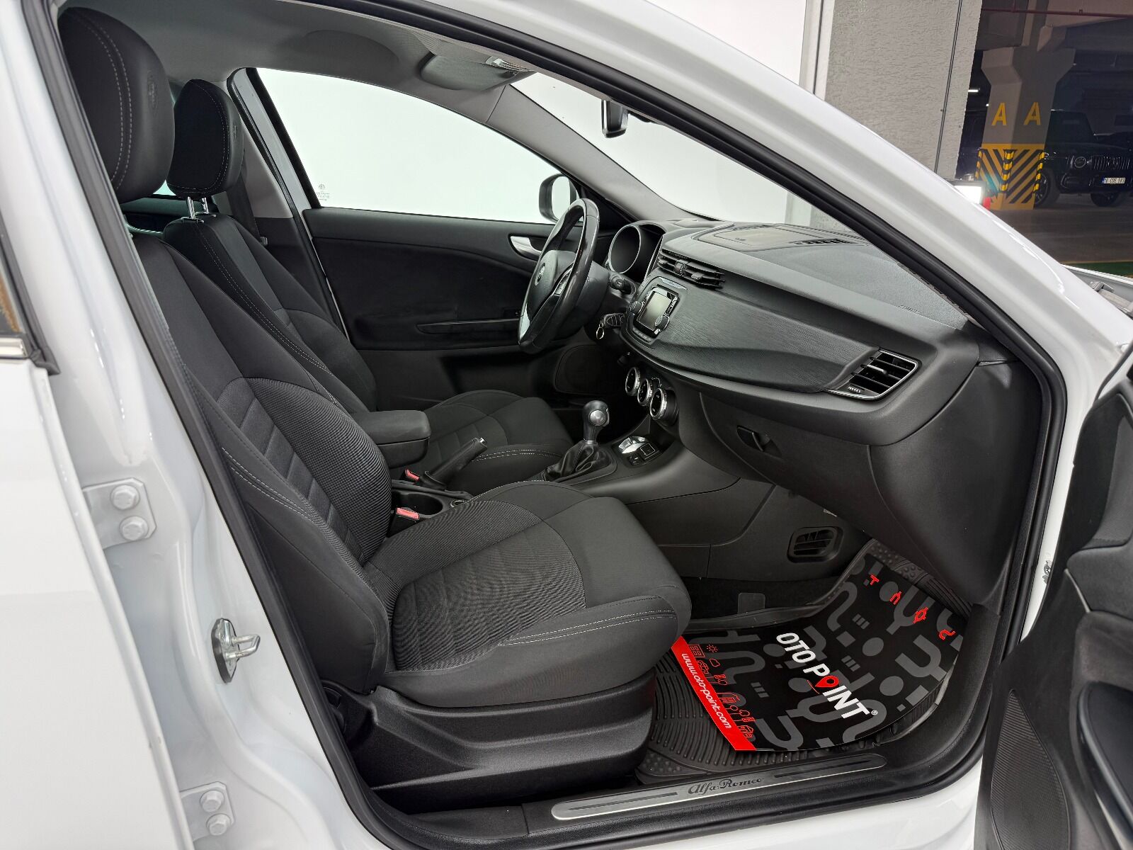 Alfa Romeo Giulietta 1.6 JTDM-2 Start&Stop Super TCT - 2016 - Detay