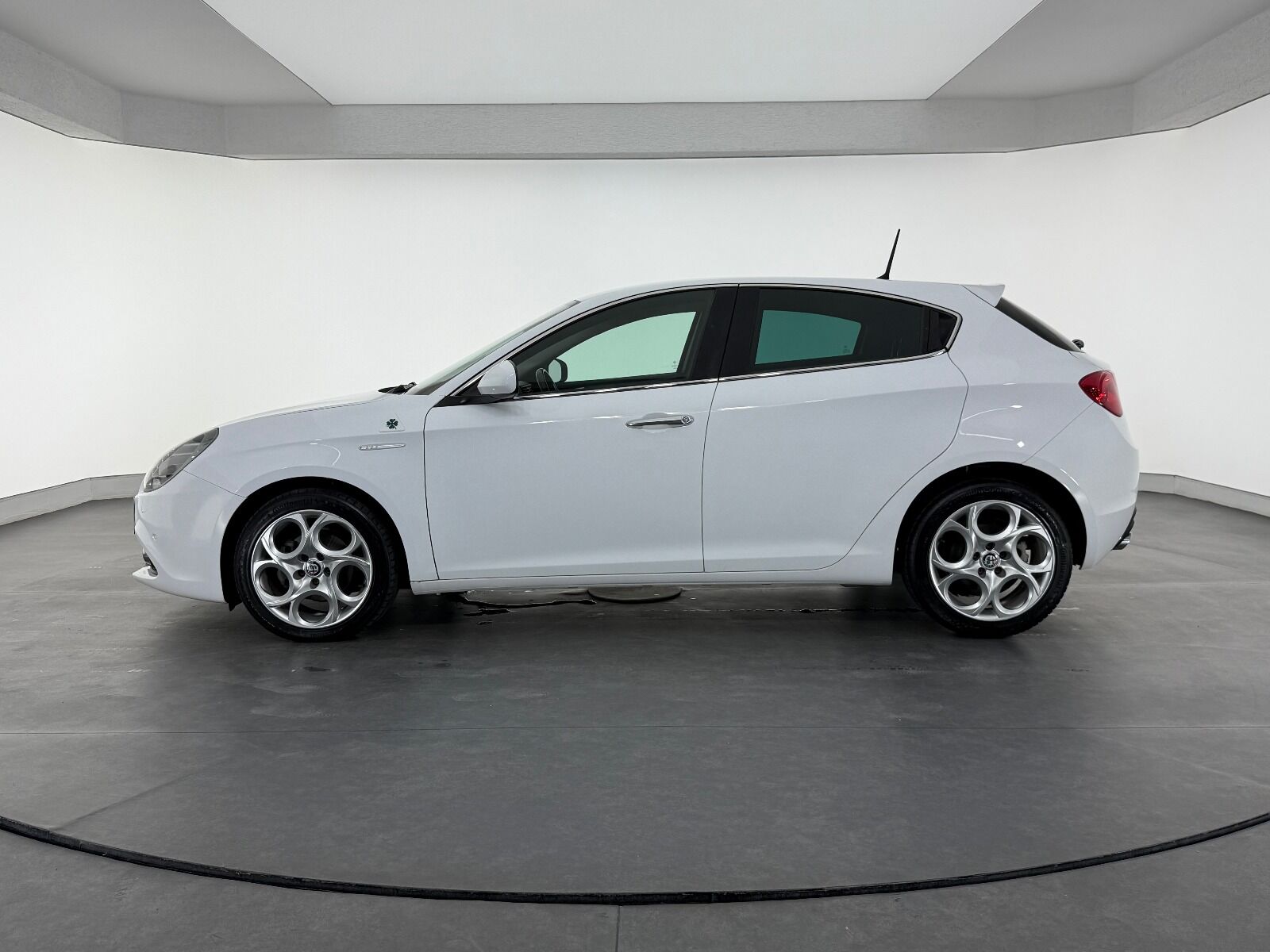 Alfa Romeo Giulietta 1.6 JTDM-2 Start&Stop Super TCT - 2016 - Detay