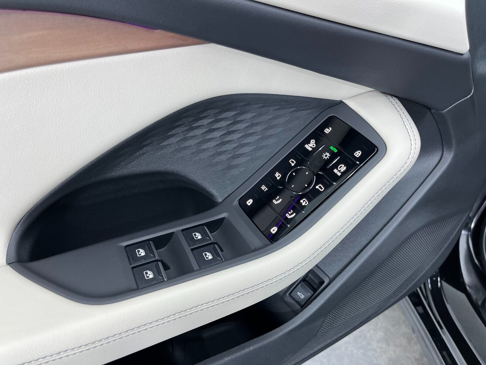 Audi A5 2.0 TFSI Hybrid - 2025 - Detay