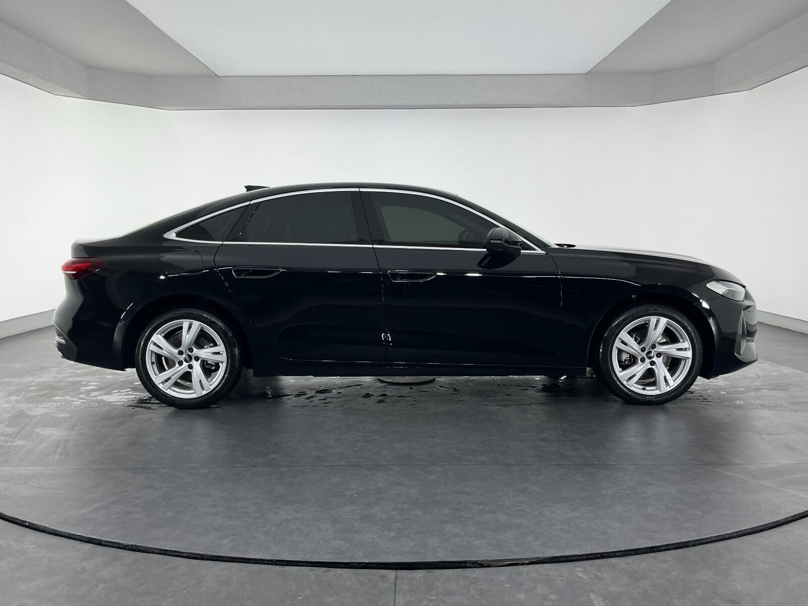 Audi A5 2.0 TFSI Hybrid - 2025 - Detay