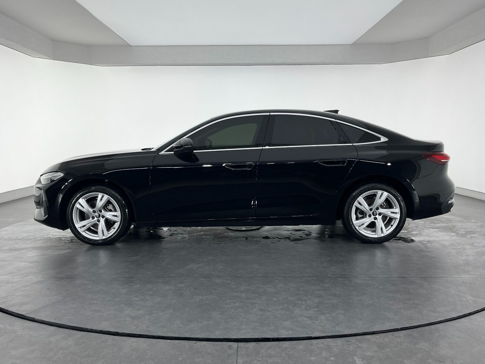 Audi A5 2.0 TFSI Hybrid - 2025 - Detay