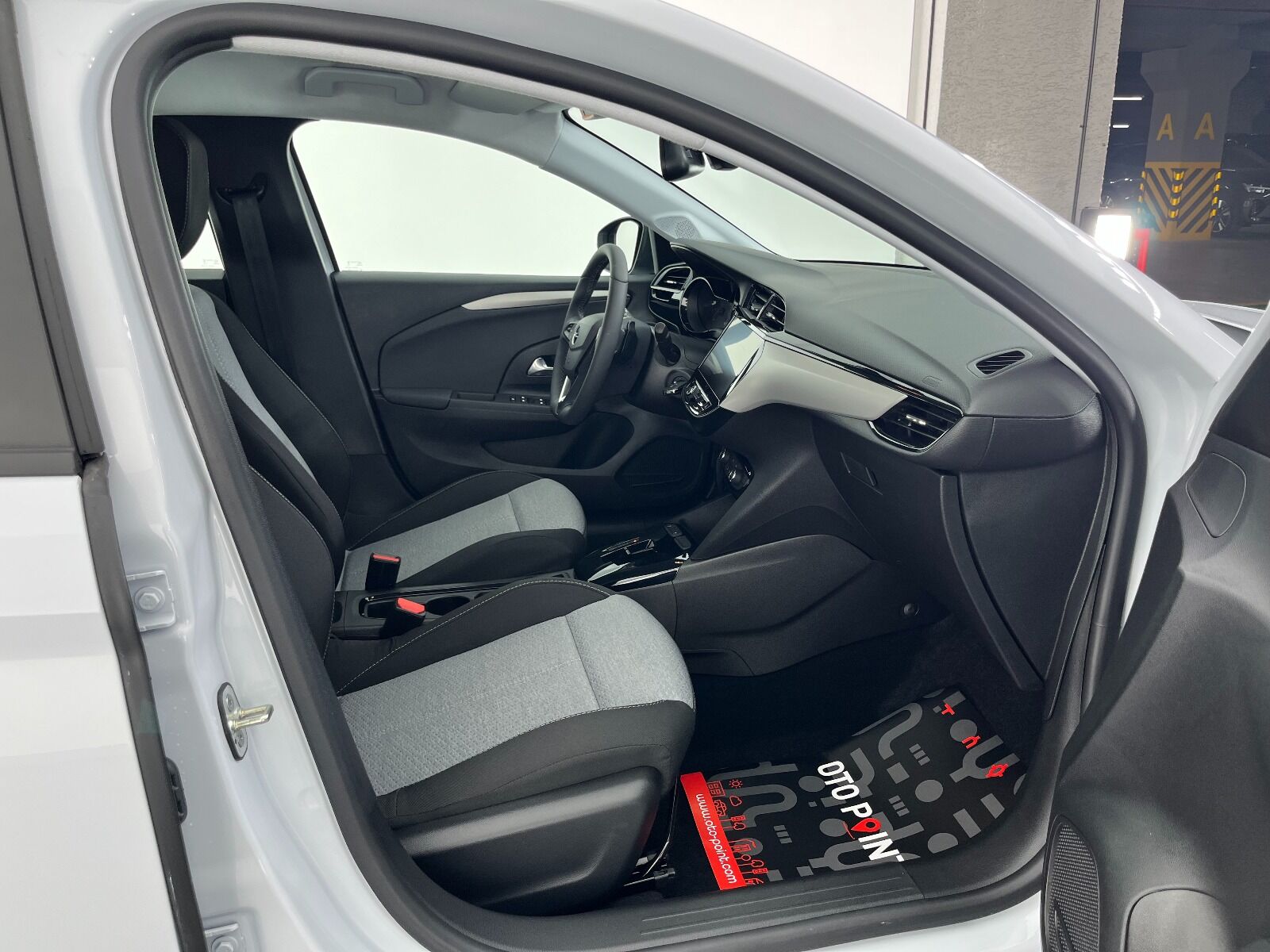 Opel Corsa 1.2 T Edition AT8 - 2025 - Detay