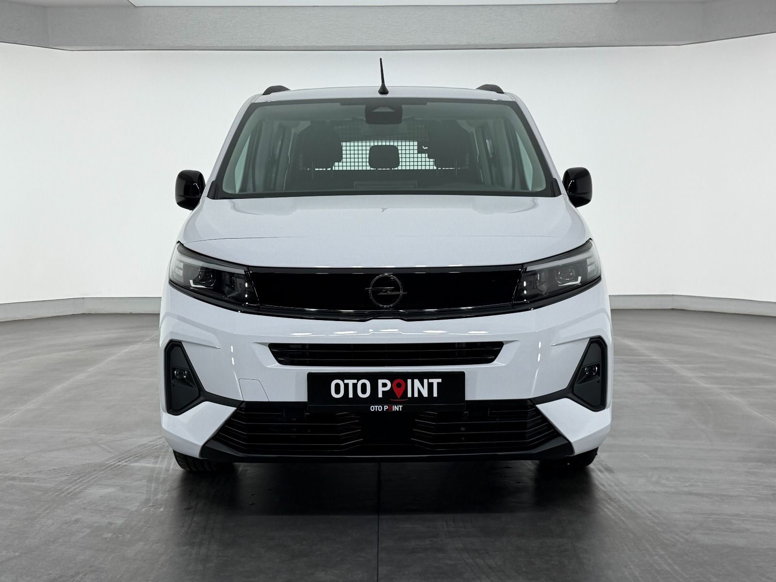 Opel Combo 1.5 D Essential - 2026