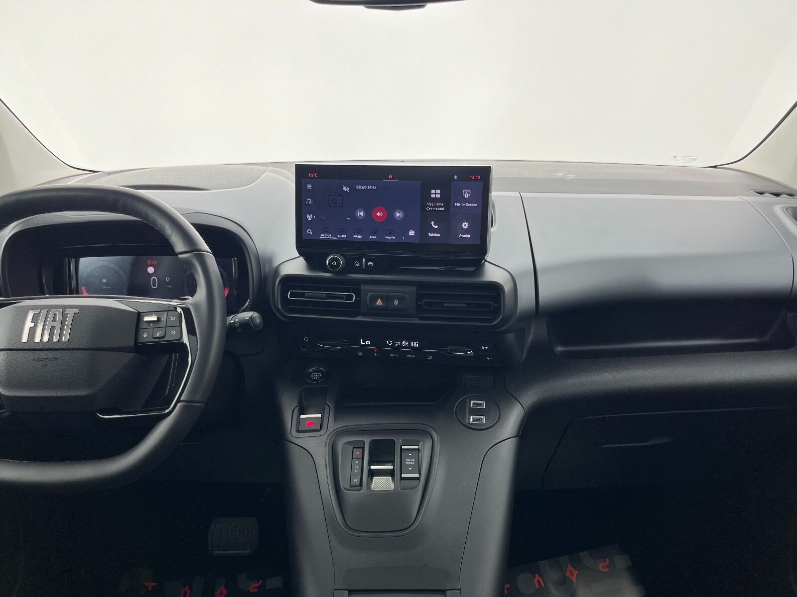 Fiat Doblo Combi 1.5 BlueHDI Premio Plus Otomatik - 2025 - Detay