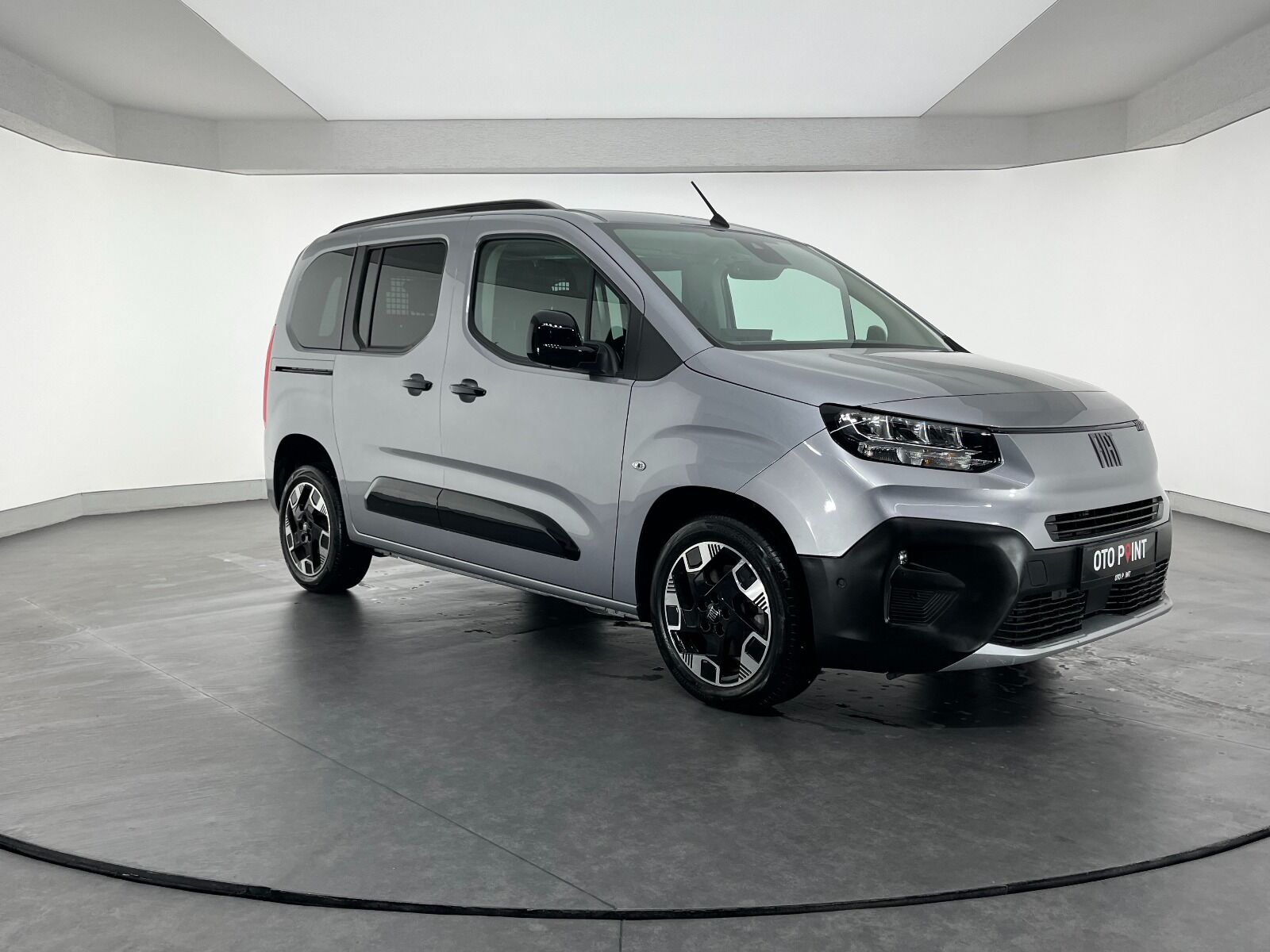 Fiat Doblo Combi 1.5 BlueHDI Premio Plus Otomatik - 2025 - Detay