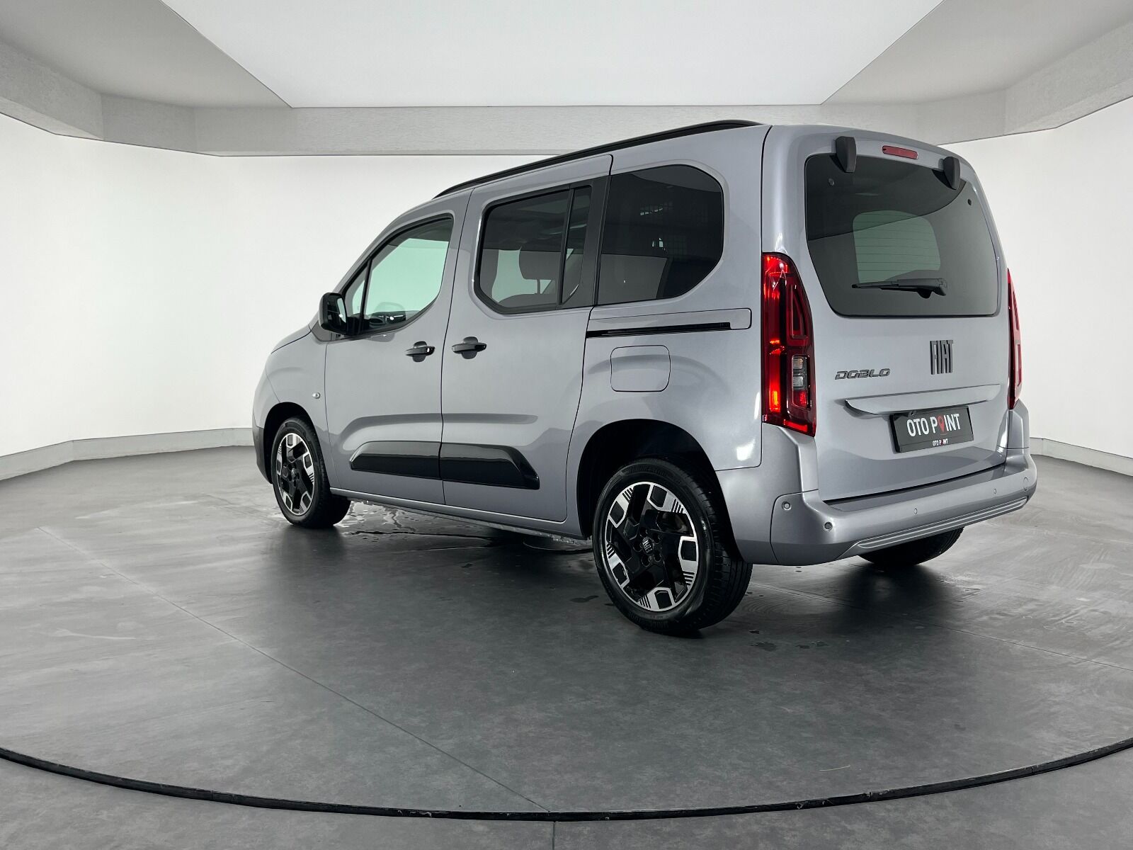 Fiat Doblo Combi 1.5 BlueHDI Premio Plus Otomatik - 2025 - Detay