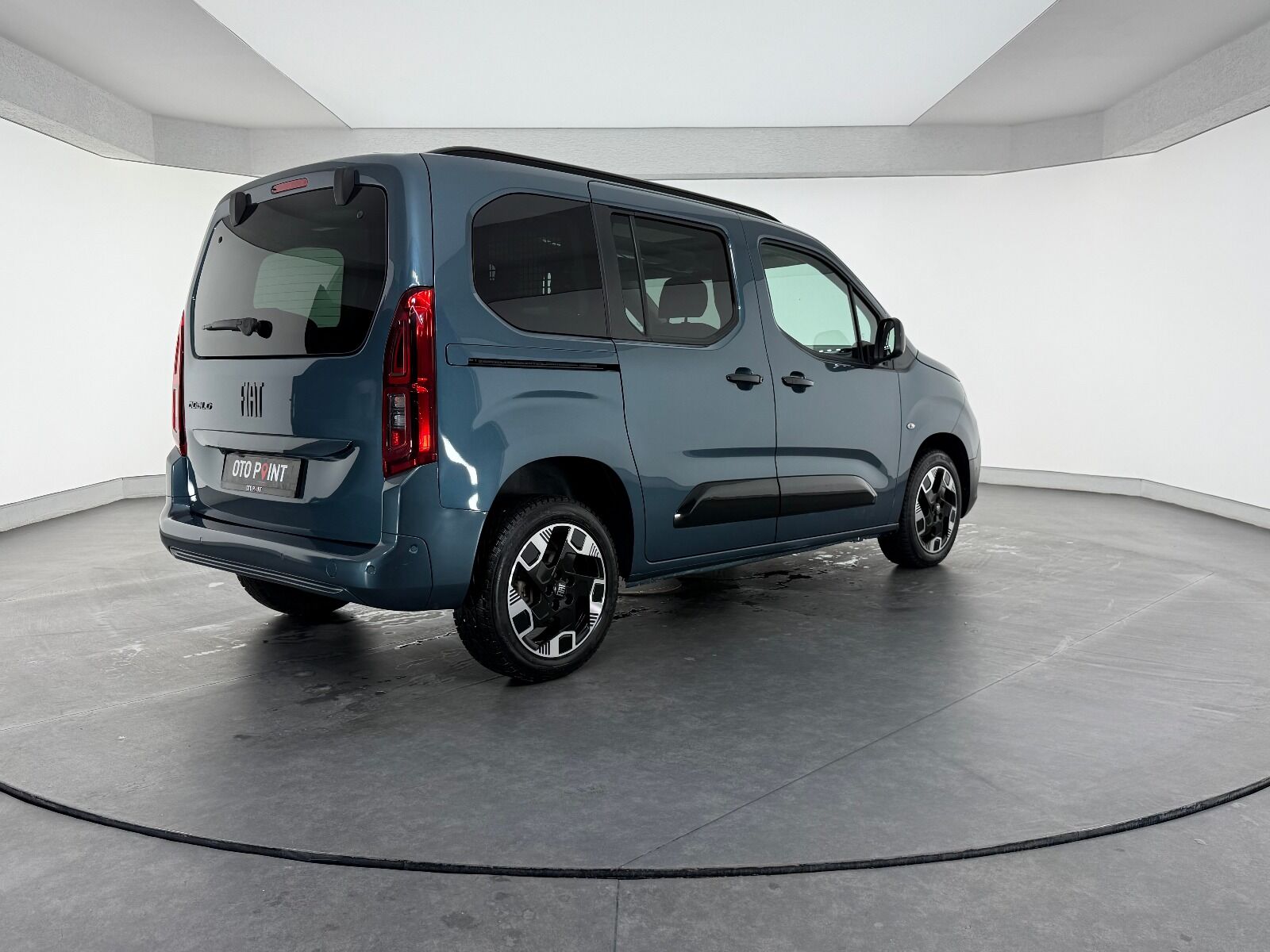Fiat Doblo Combi 1.5 BlueHDİ Premio Plus - 2025 - Detay