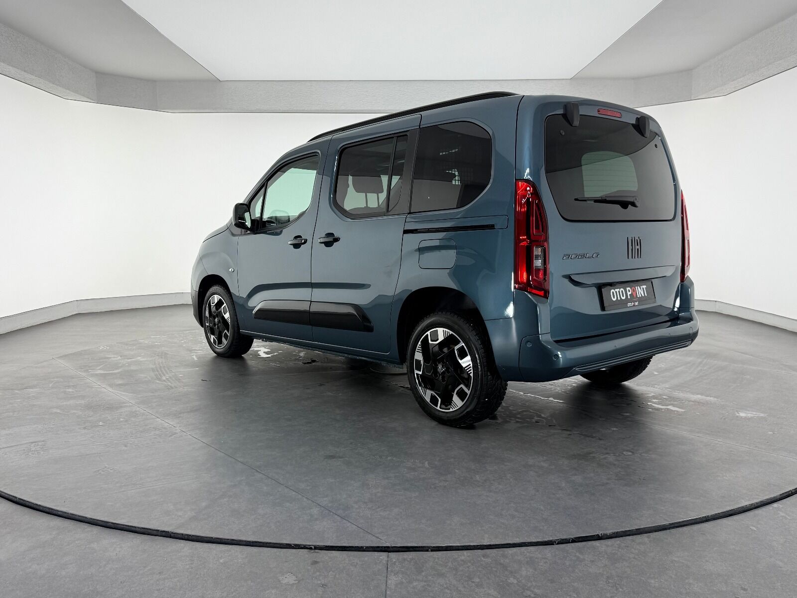 Fiat Doblo Combi 1.5 BlueHDİ Premio Plus - 2025 - Detay