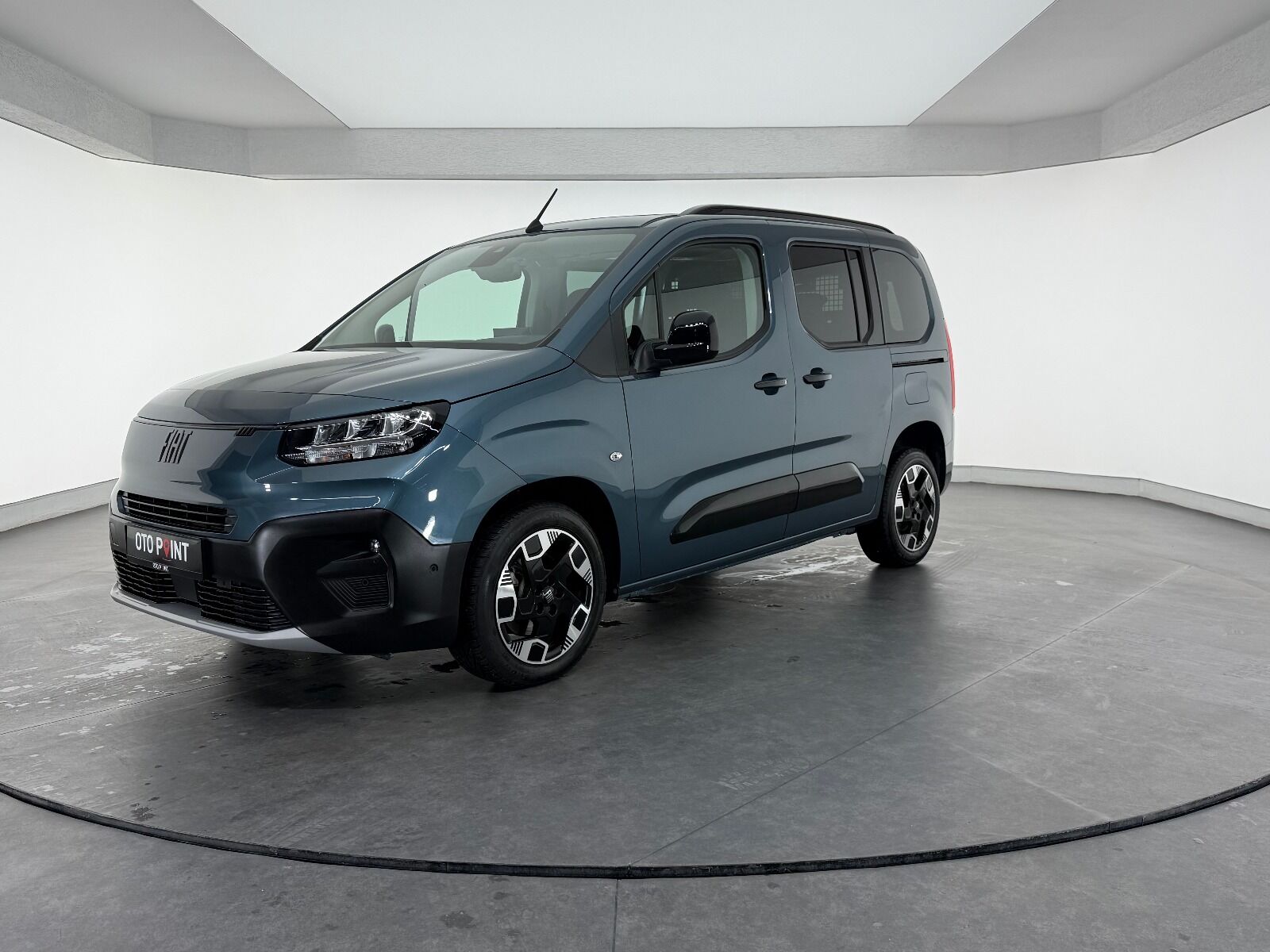 Fiat Doblo Combi 1.5 BlueHDİ Premio Plus - 2025 - Detay