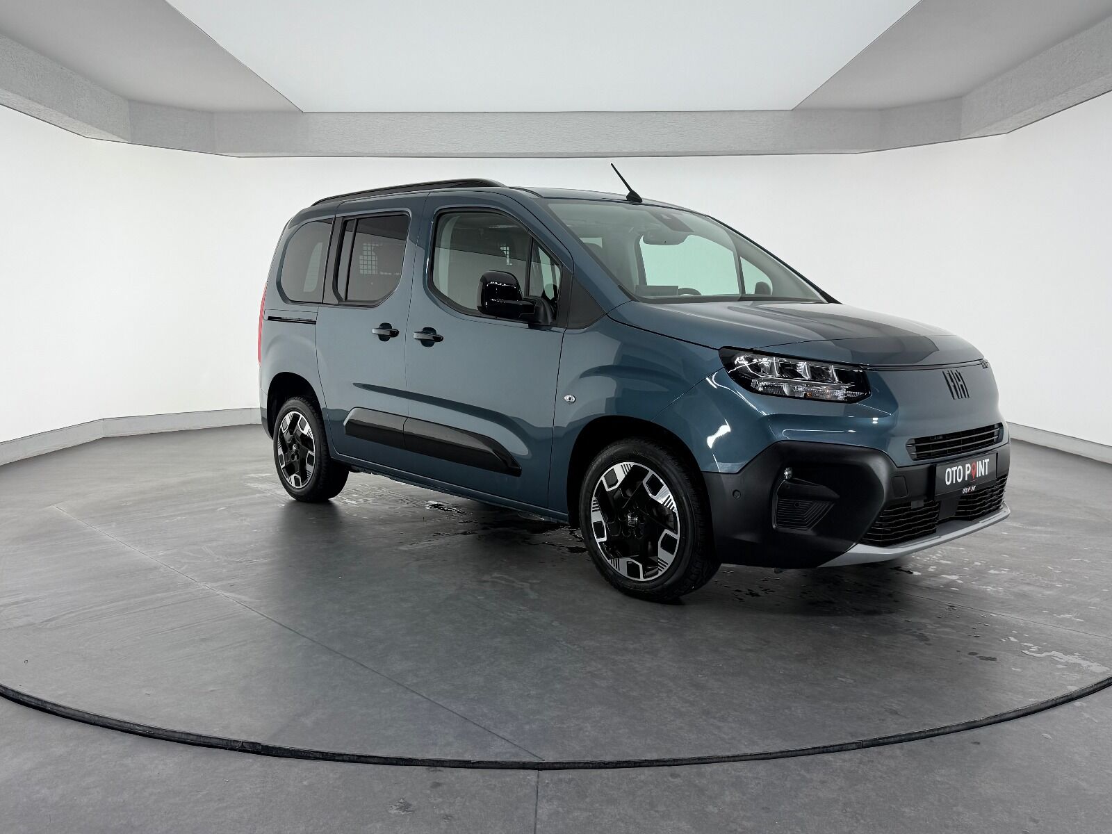 Fiat Doblo Combi 1.5 BlueHDİ Premio Plus - 2025 - Detay