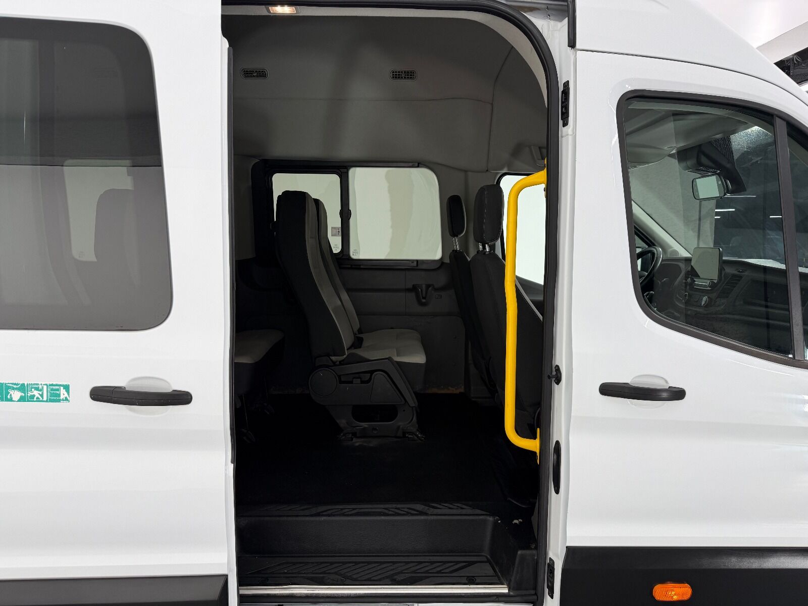 Ford Transit 2.0 EcoBlue 440 E Deluxe - 2022 - Detay