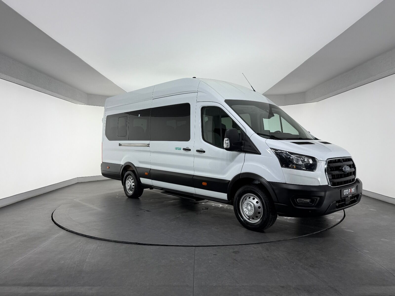 Ford Transit 2.0 EcoBlue 440 E Deluxe - 2022 - Detay