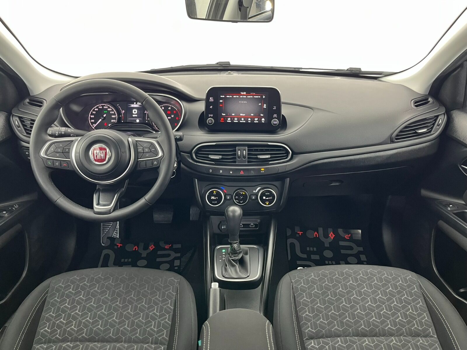 Fiat Egea Cross 1.6 MultiJet Urban GSR Traction+ DCT - 2024 - Detay