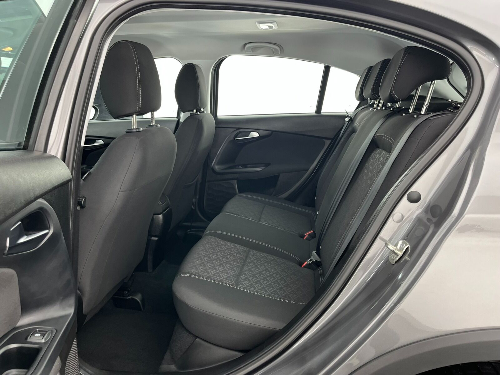 Fiat Egea Cross 1.6 MultiJet Urban GSR Traction+ DCT - 2024 - Detay