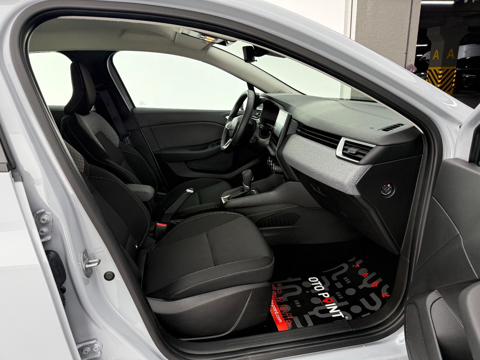 Renault Clio 1.0 TCE Evolution X-Tronic - 2026 - Detay