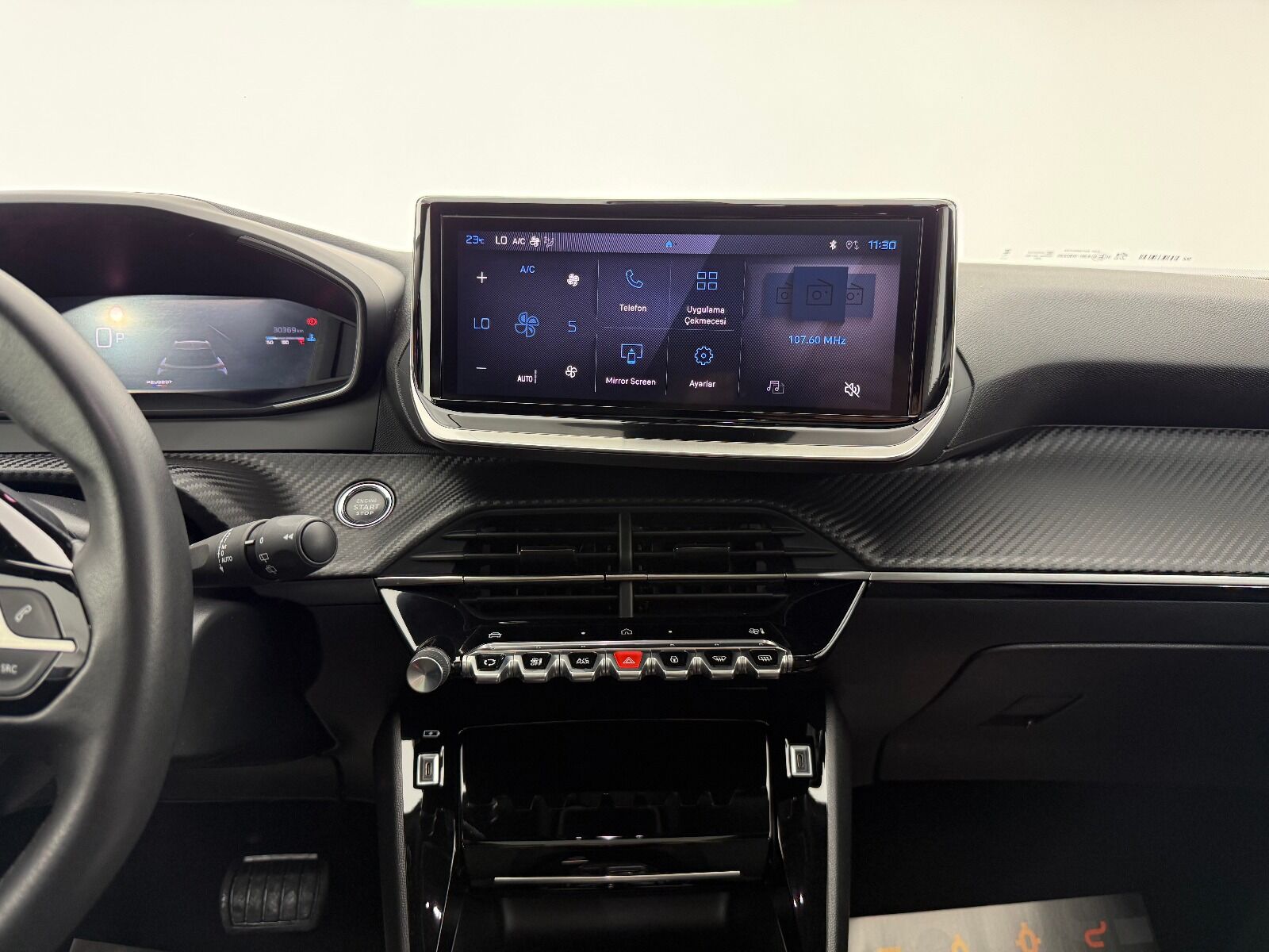 Peugeot 2008 1.2 Puretech Allure EAT8 - 2025 - Detay