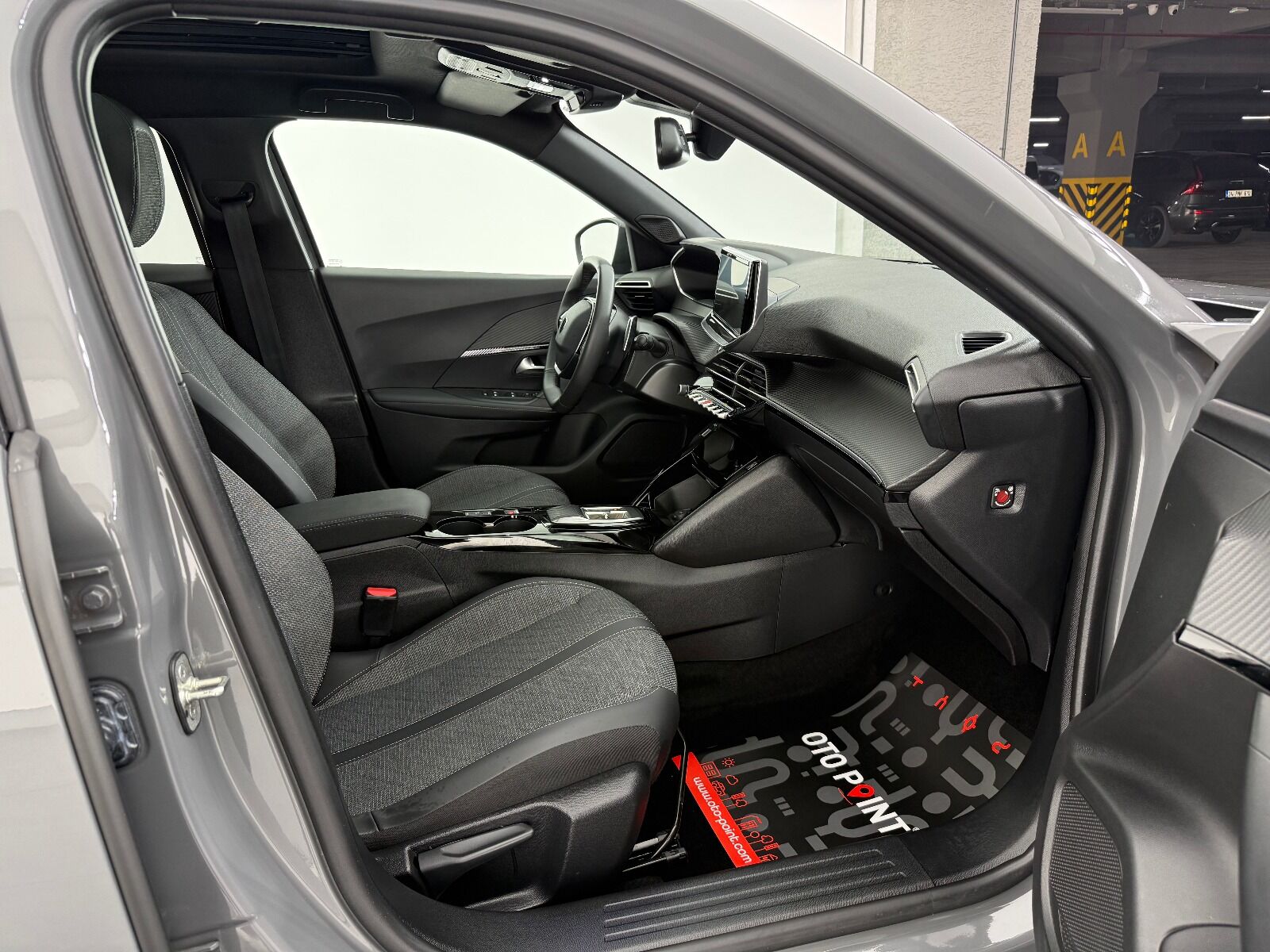 Peugeot 2008 1.2 Puretech Allure EAT8 - 2025 - Detay