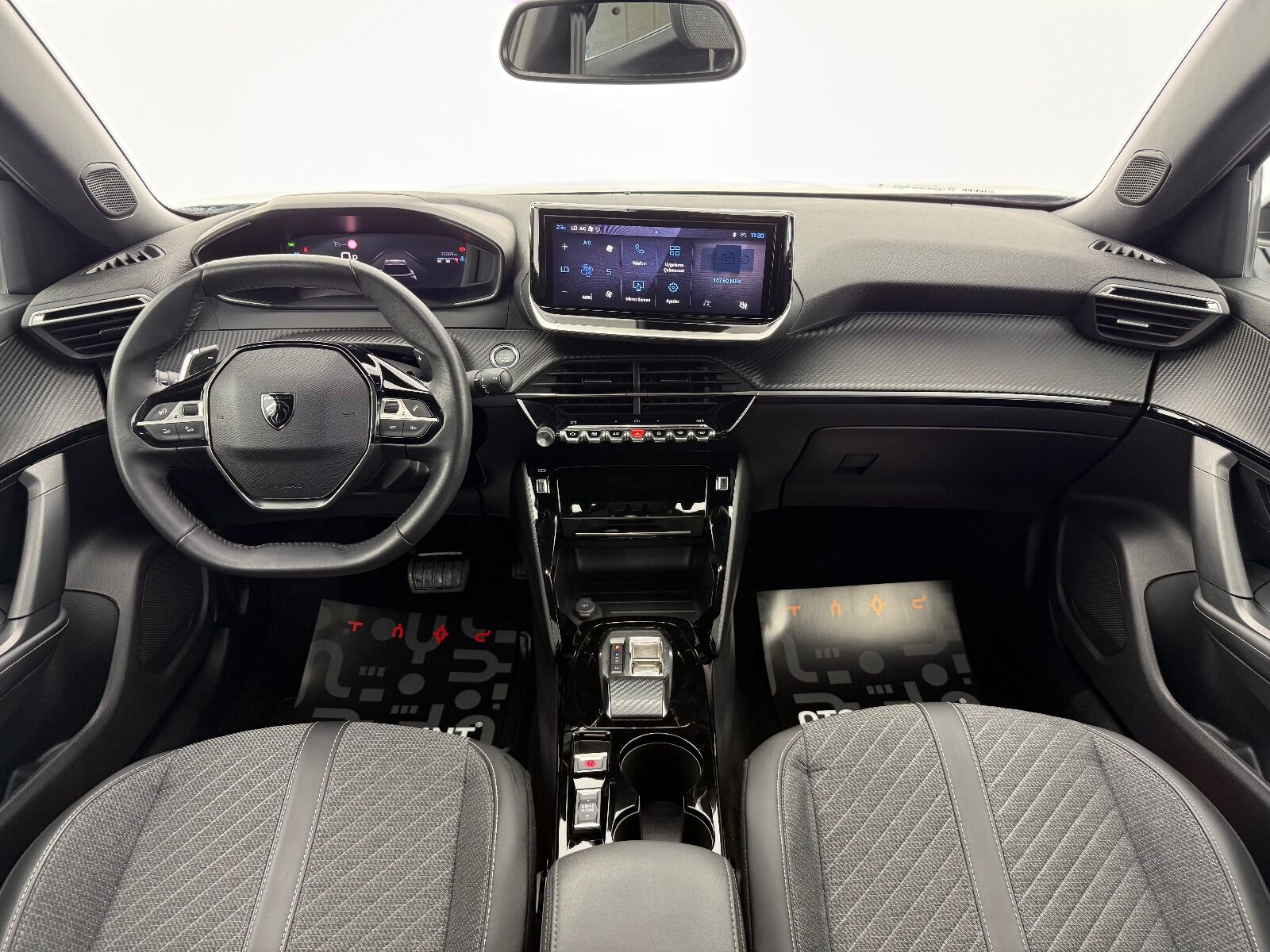 Peugeot 2008 1.2 Puretech Allure EAT8 - 2025 - Detay