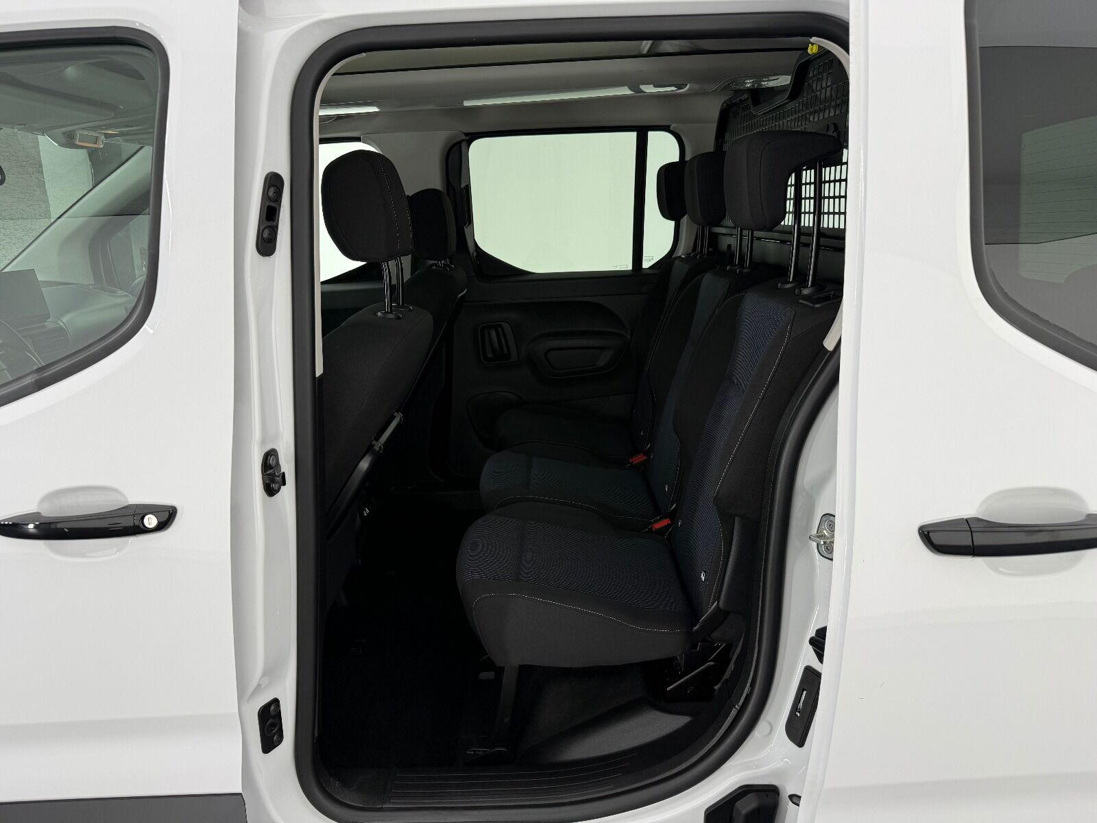 Fiat Doblo Combi 1.5 BlueHDİ Premio Plus - 2025 - Detay