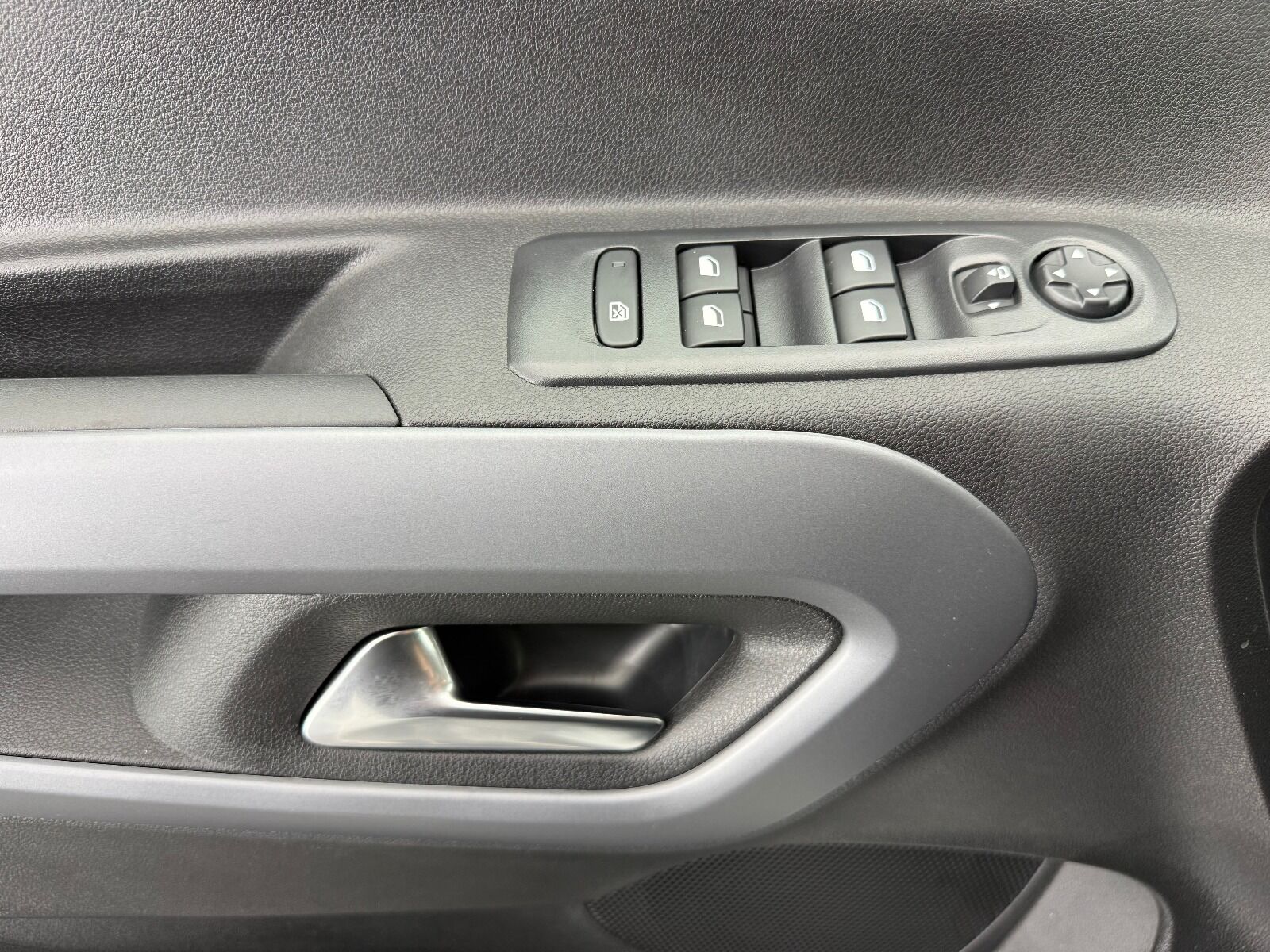 Fiat Doblo Combi 1.5 BlueHDİ Premio Plus - 2025 - Detay