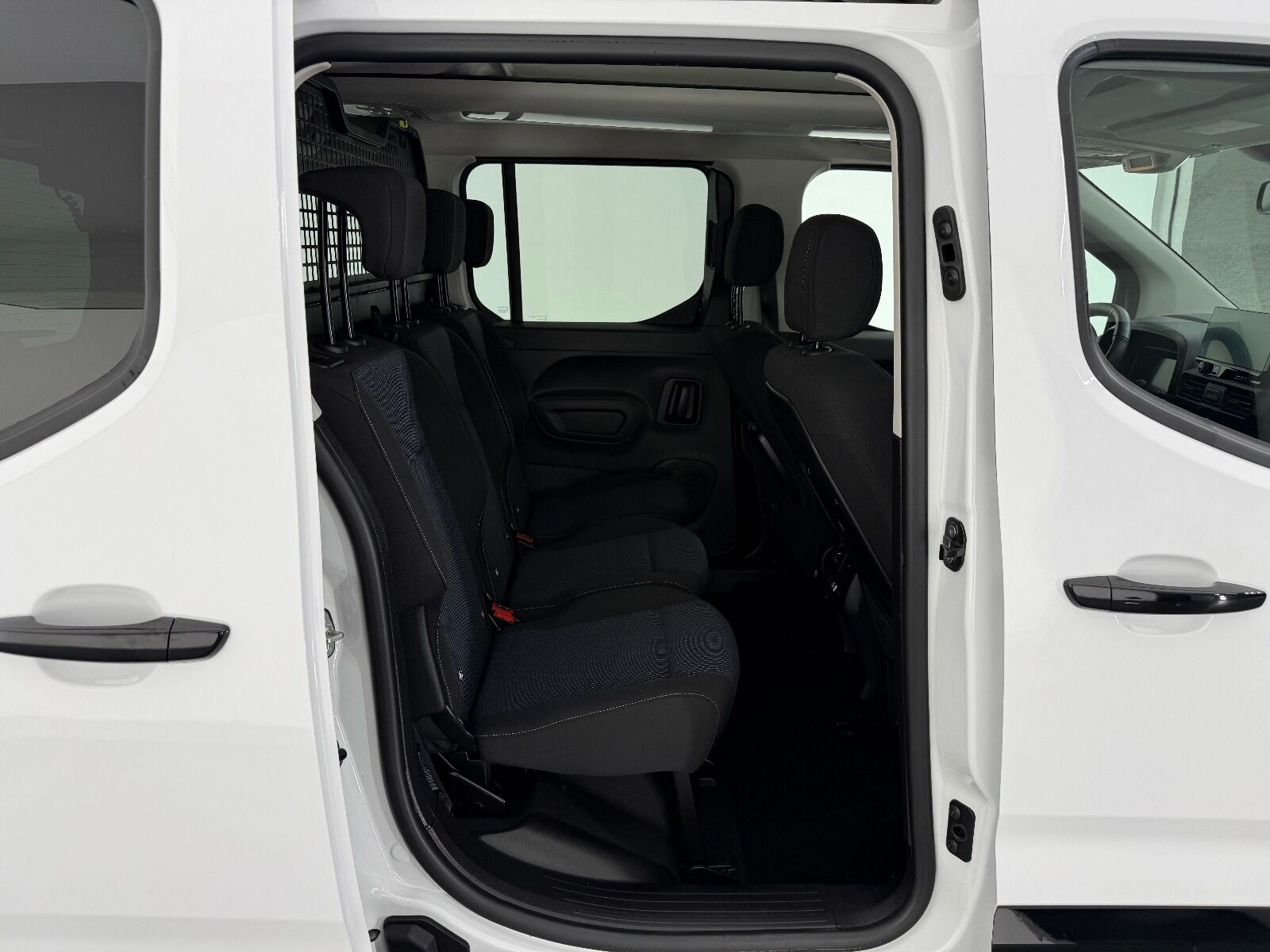 Fiat Doblo Combi 1.5 BlueHDİ Premio Plus - 2025 - Detay