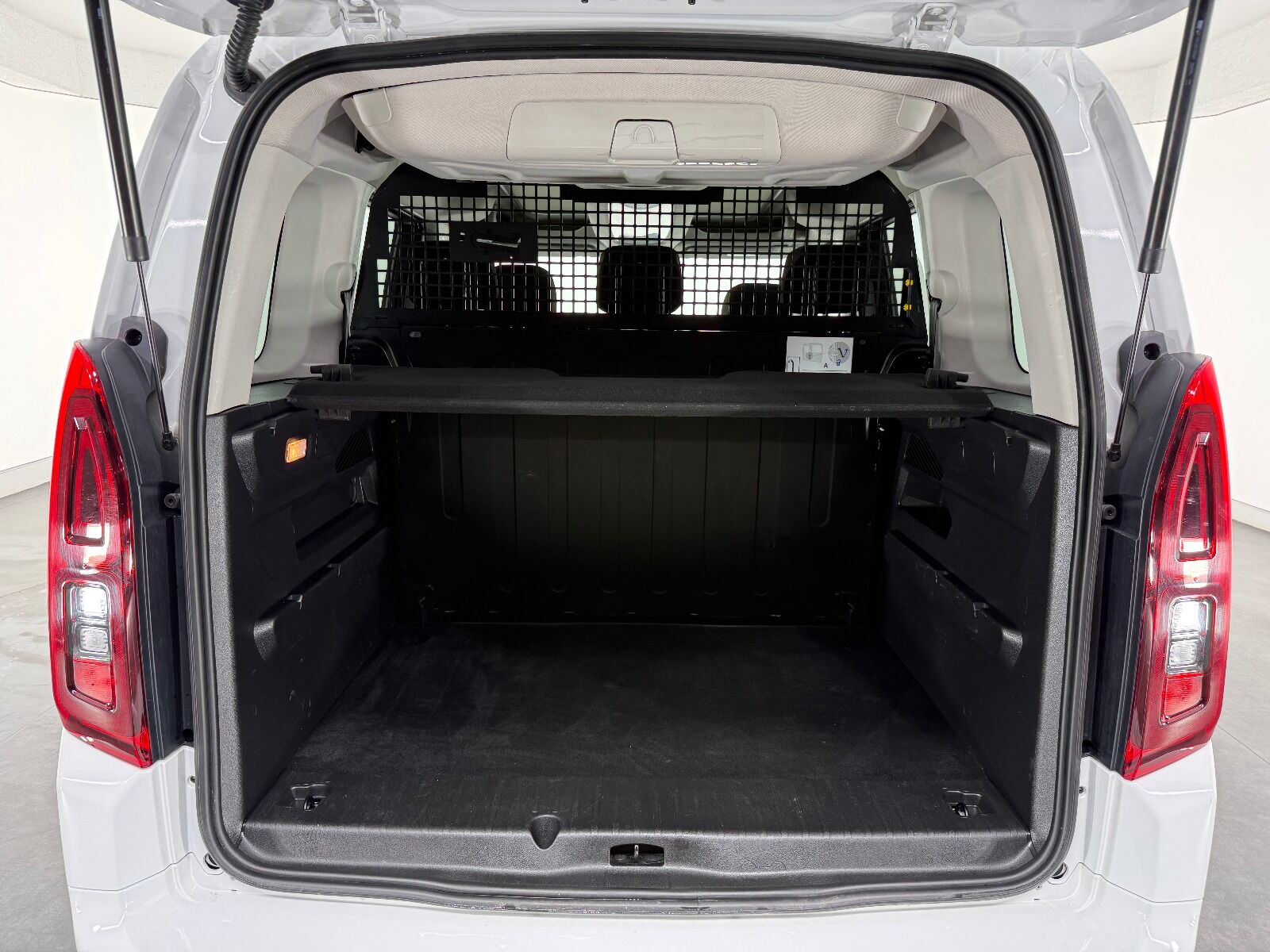 Fiat Doblo Combi 1.5 BlueHDİ Premio Plus - 2025 - Detay