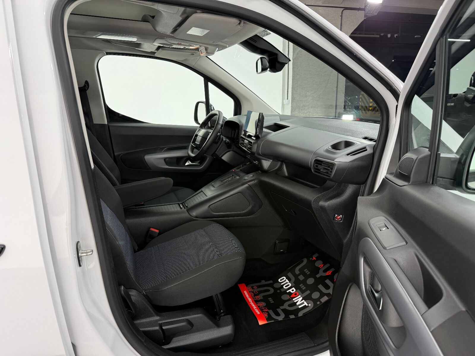 Fiat Doblo Combi 1.5 BlueHDİ Premio Plus - 2025 - Detay