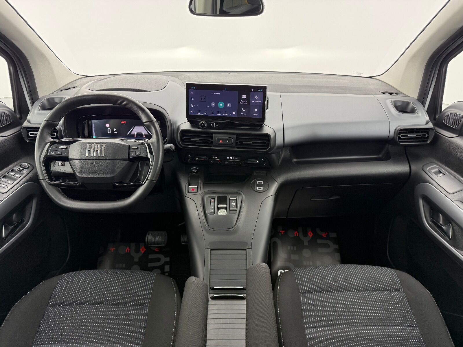 Fiat Doblo Combi 1.5 BlueHDİ Premio Plus - 2025 - Detay