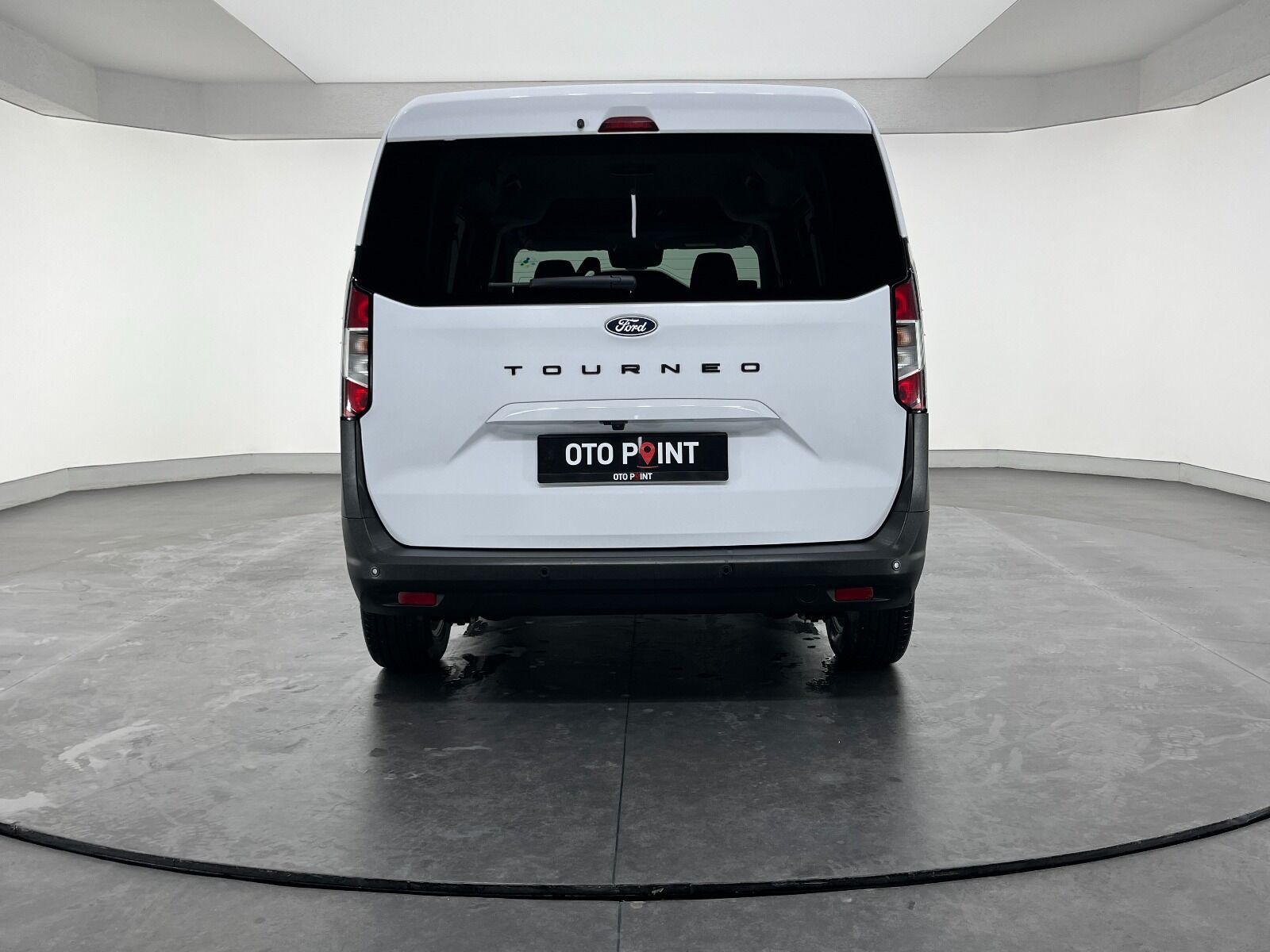 Ford Tourneo Courier 1.0L Ecoboost Titanium - 2025 - Detay