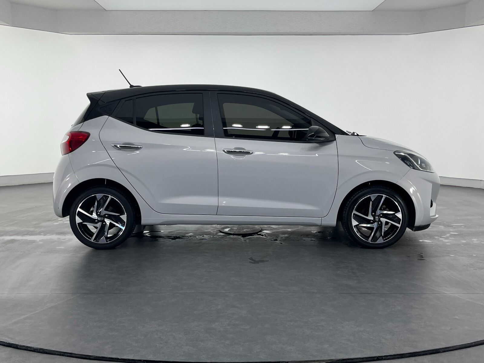 Hyundai i10 1.2 MPI Elite Çift Renk - 2023 - Detay