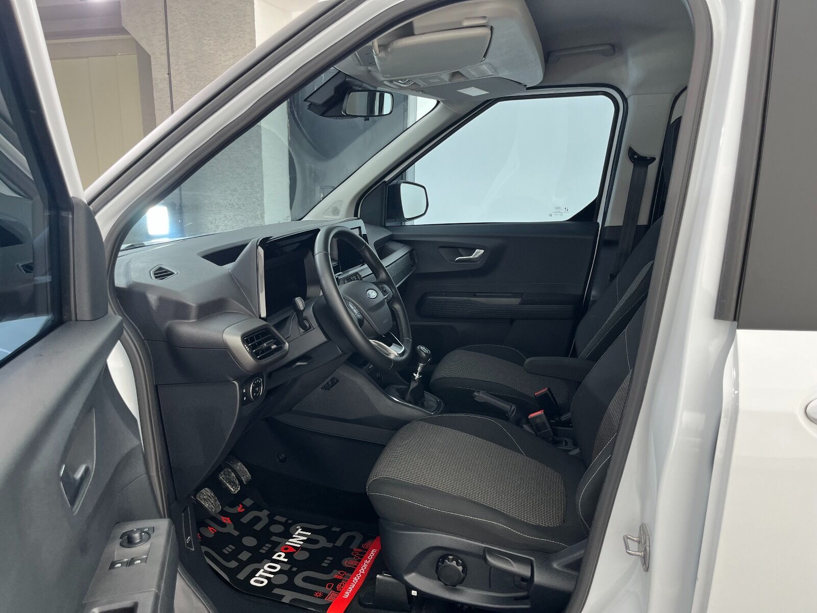 Ford Tourneo Courier Kombi 1.5 EcoBlue Deluxe - 2025 - Detay