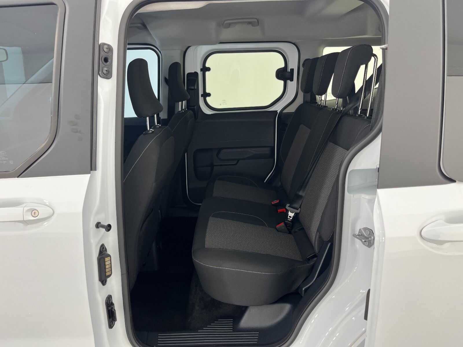 Ford Tourneo Courier Kombi 1.5 EcoBlue Deluxe - 2025 - Detay