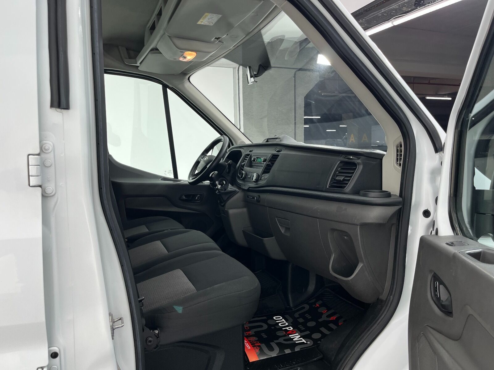 Ford Transit 350 M Çift Kabin - 2023 - Detay