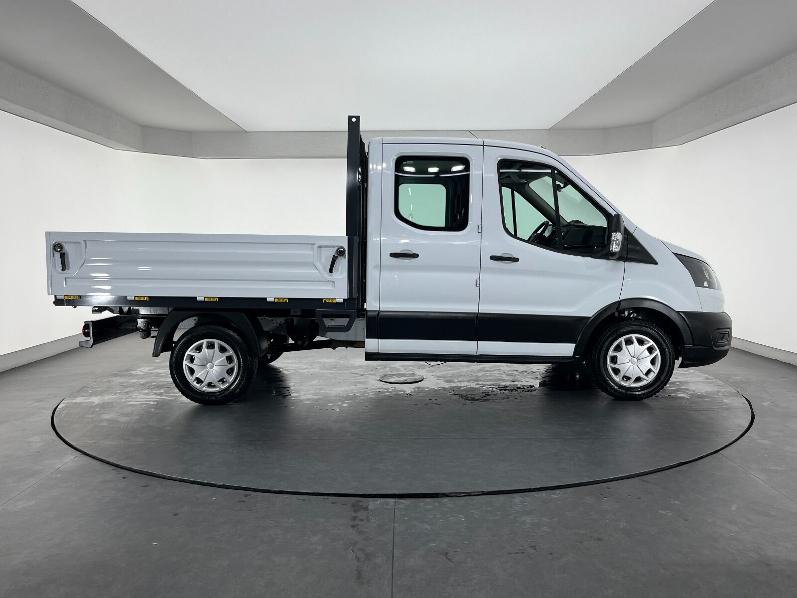 Ford Transit 350 M Çift Kabin - 2023 - Detay