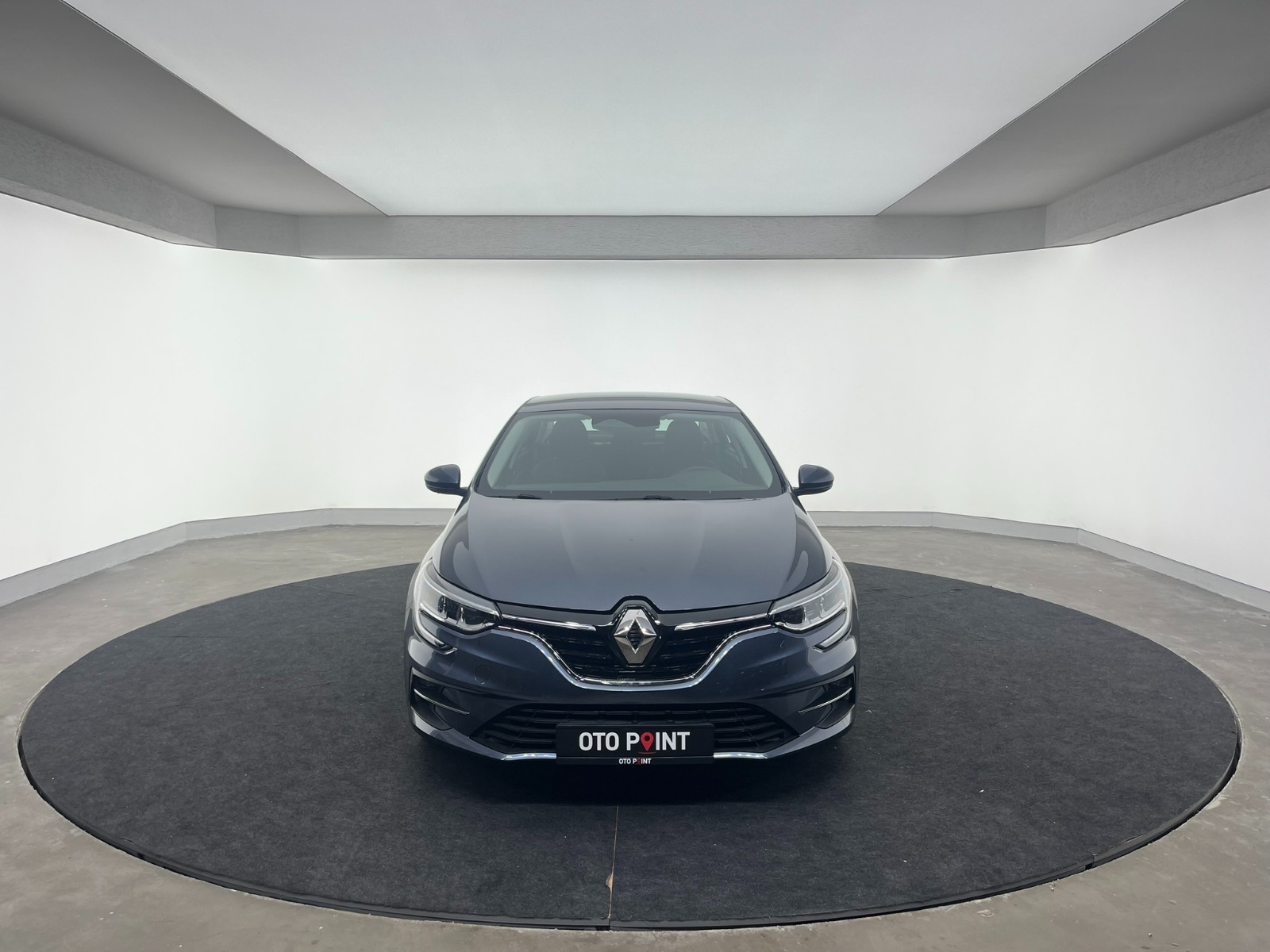 Renault Megane Sedan 1.3 TCe Touch EDC - 2024