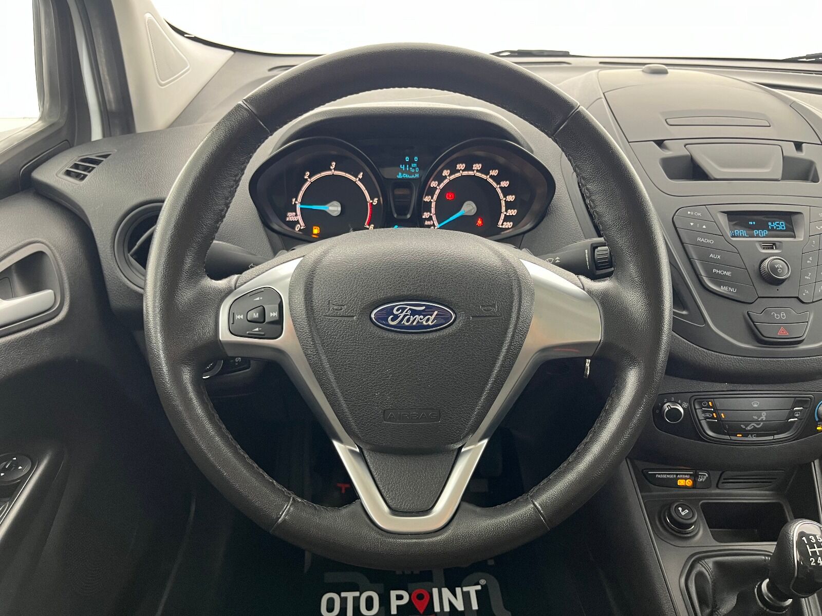 Ford Tourneo Courier 1.5 TDCI Deluxe - 2023 - Detay