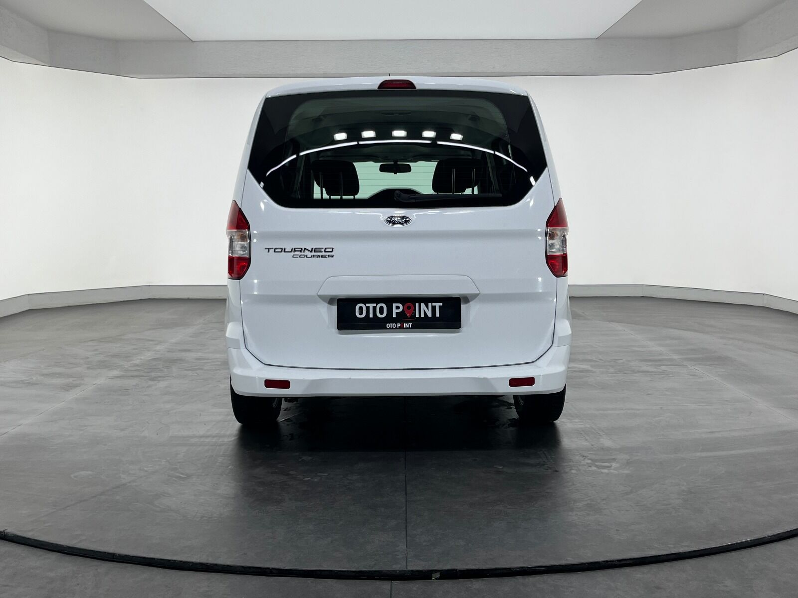 Ford Tourneo Courier 1.5 TDCI Deluxe - 2023 - Detay
