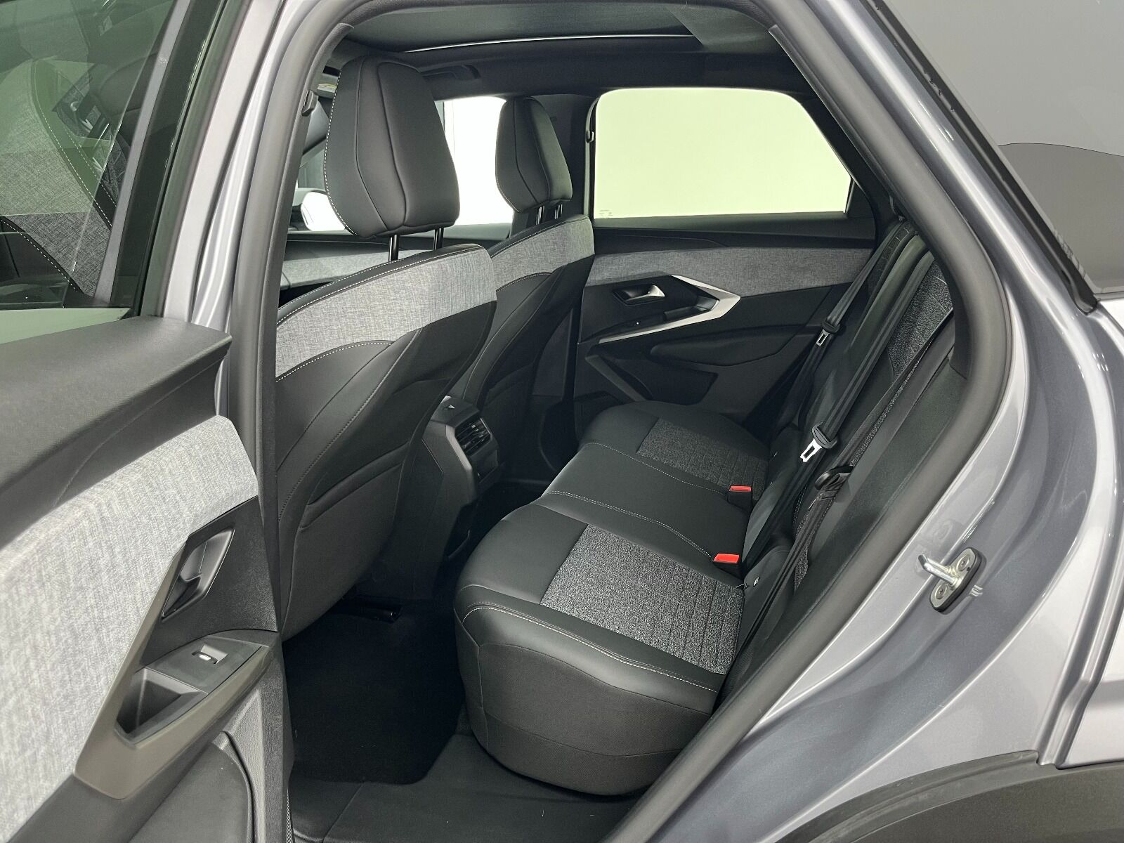 Peugeot 3008 Crossover 1.2 Hybrid Allure eDCS6 - 2025 - Detay