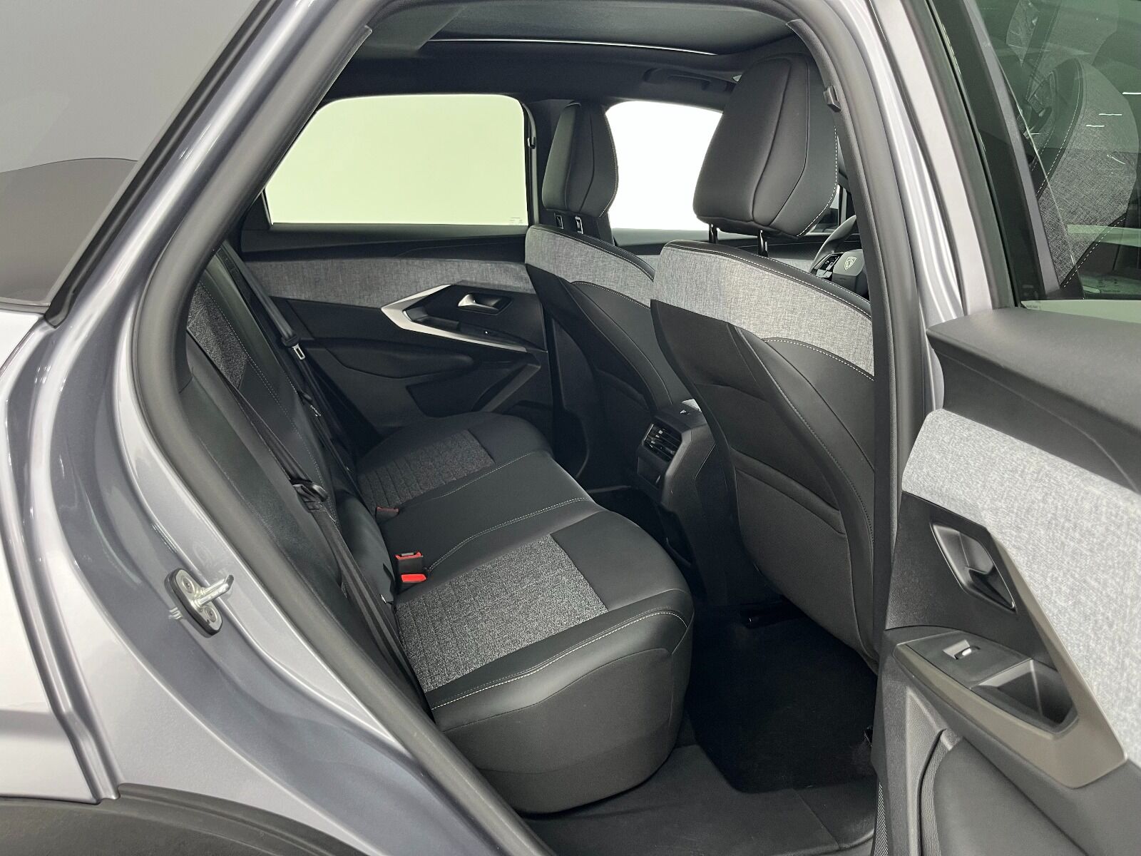 Peugeot 3008 Crossover 1.2 Hybrid Allure eDCS6 - 2025 - Detay