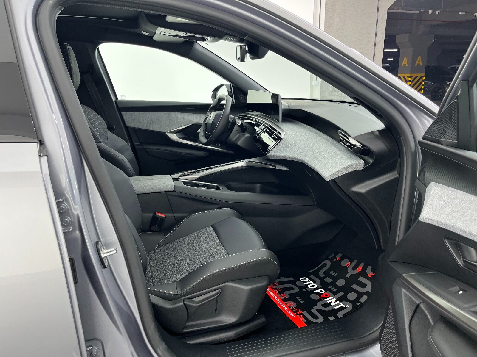 Peugeot 3008 Crossover 1.2 Hybrid Allure eDCS6 - 2025 - Detay