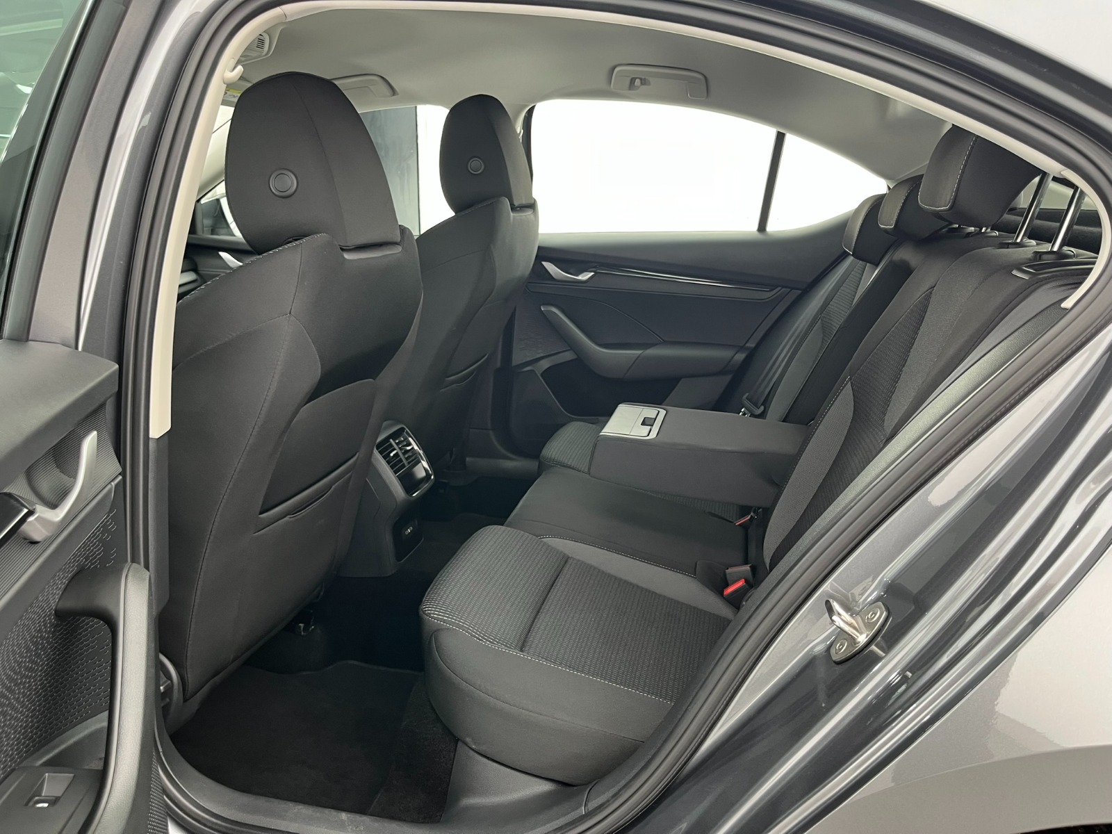 Skoda Octavia Sedan 1.5 TSI mHEV Premium DSG - 2025 - Detay