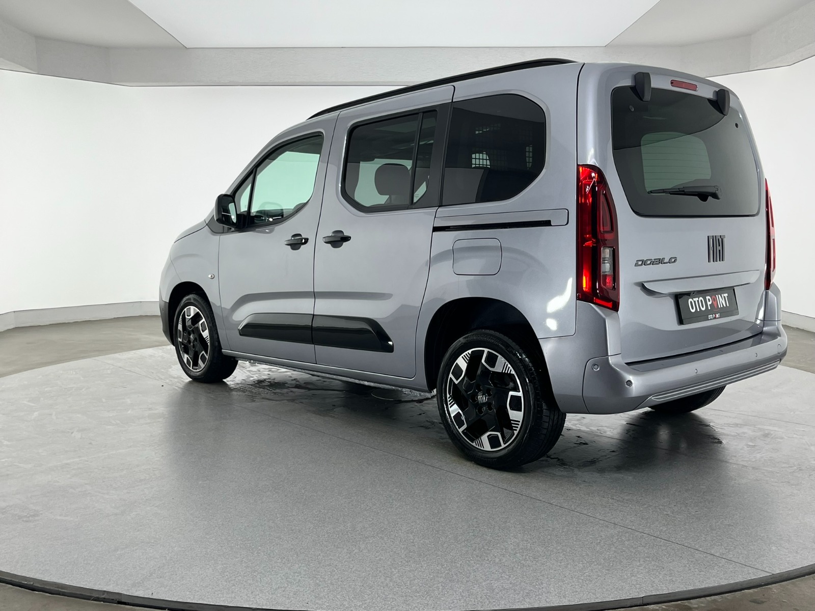 Fiat Doblo Combi 1.5 BlueHDI Premio Plus Otomatik - 2025 - Detay