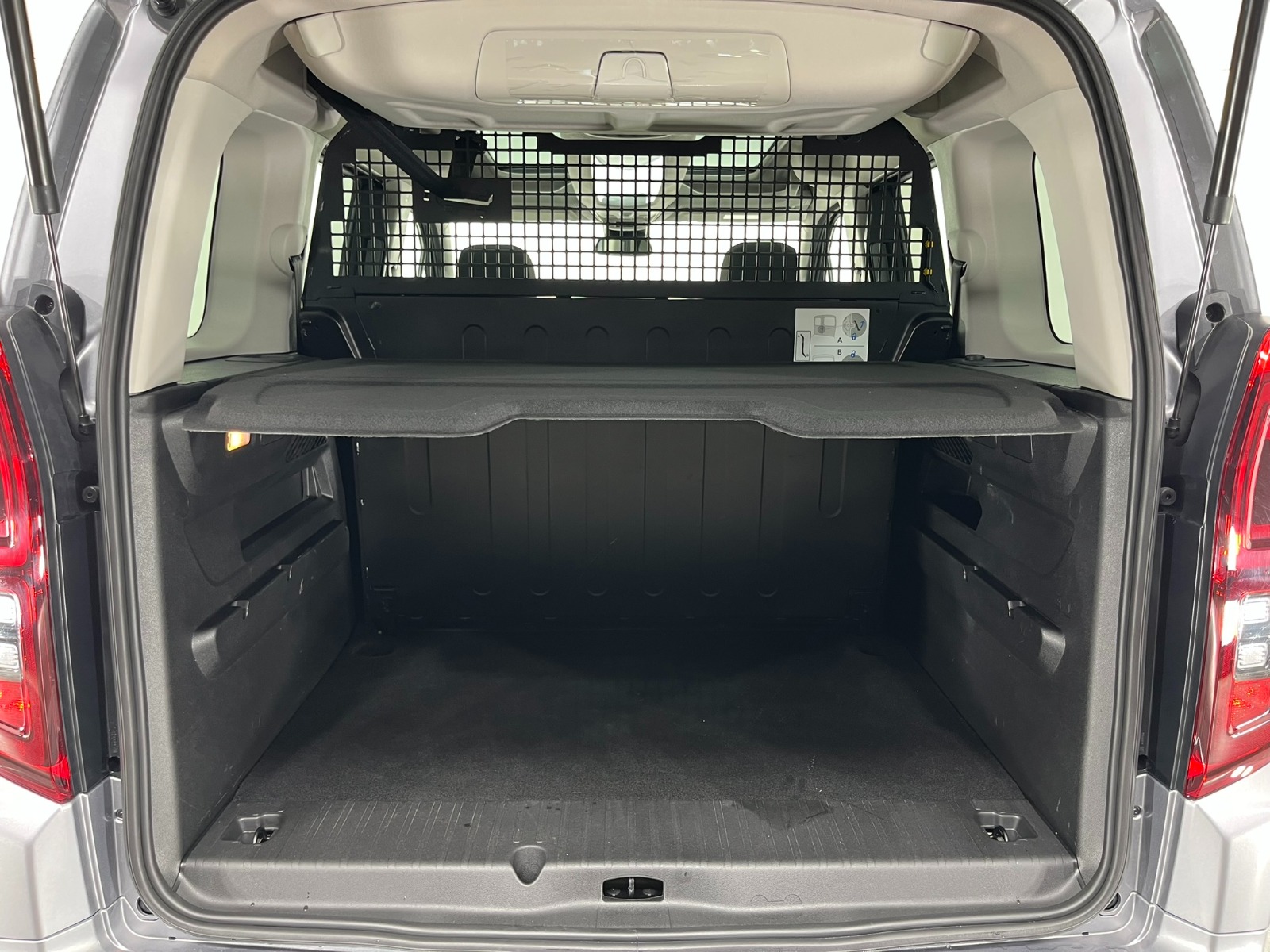 Fiat Doblo Combi 1.5 BlueHDI Premio Plus Otomatik - 2025 - Detay