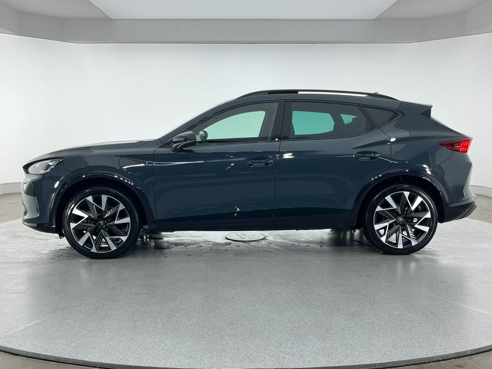 Cupra Formentor SUV 1.5 e-Hybrid Supreme DSG - 2025 - Detay