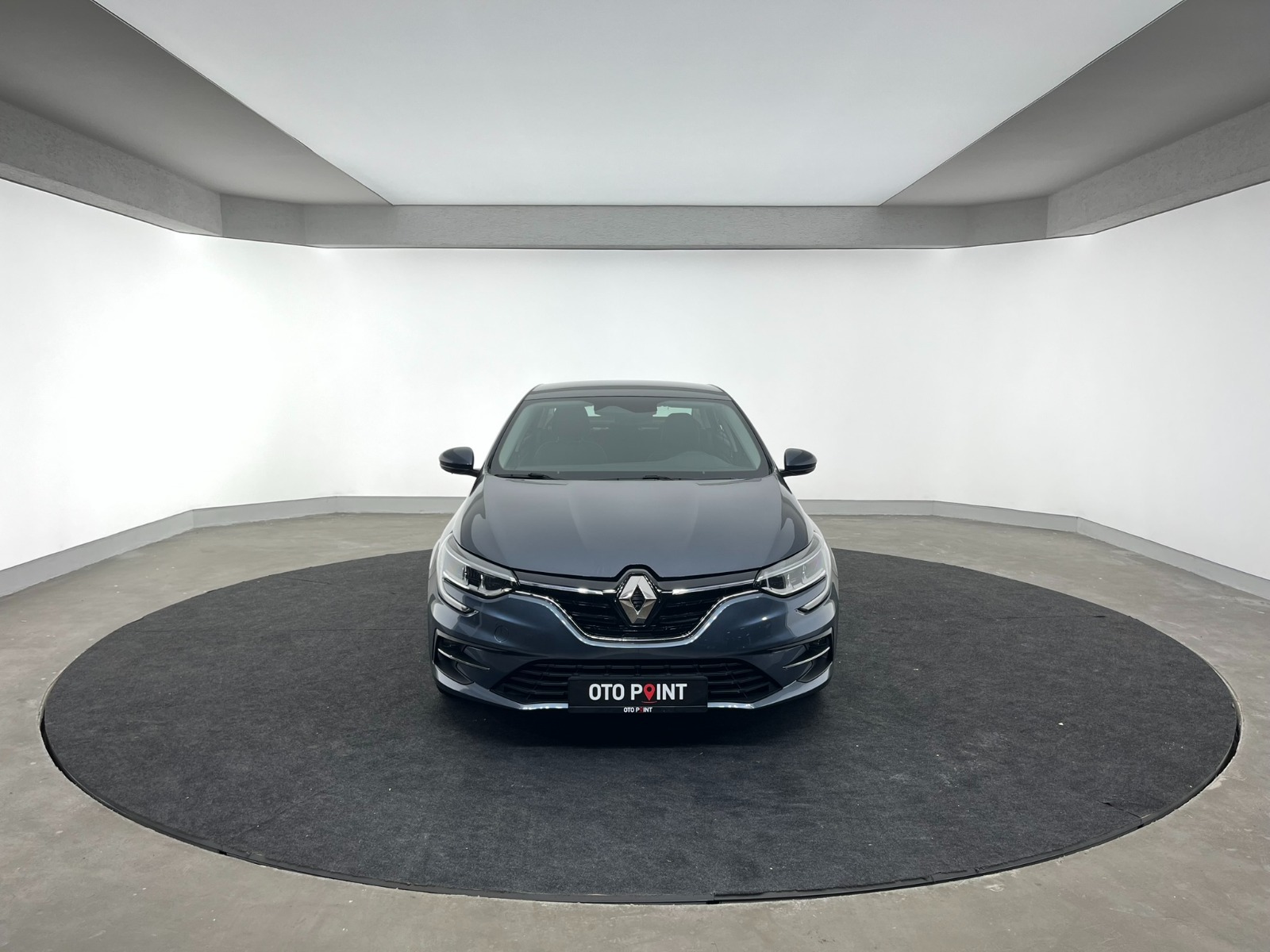 Renault Megane Sedan 1.3 TCe Touch EDC - 2024